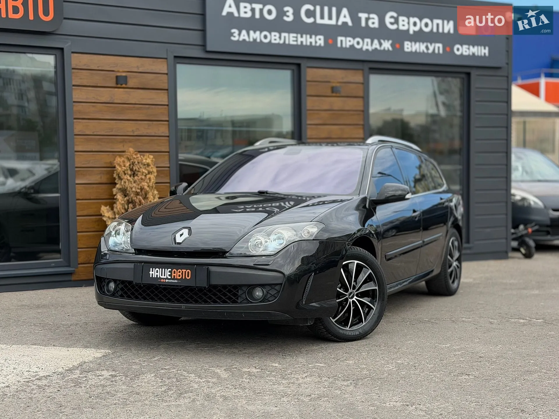 Renault Laguna, 2010