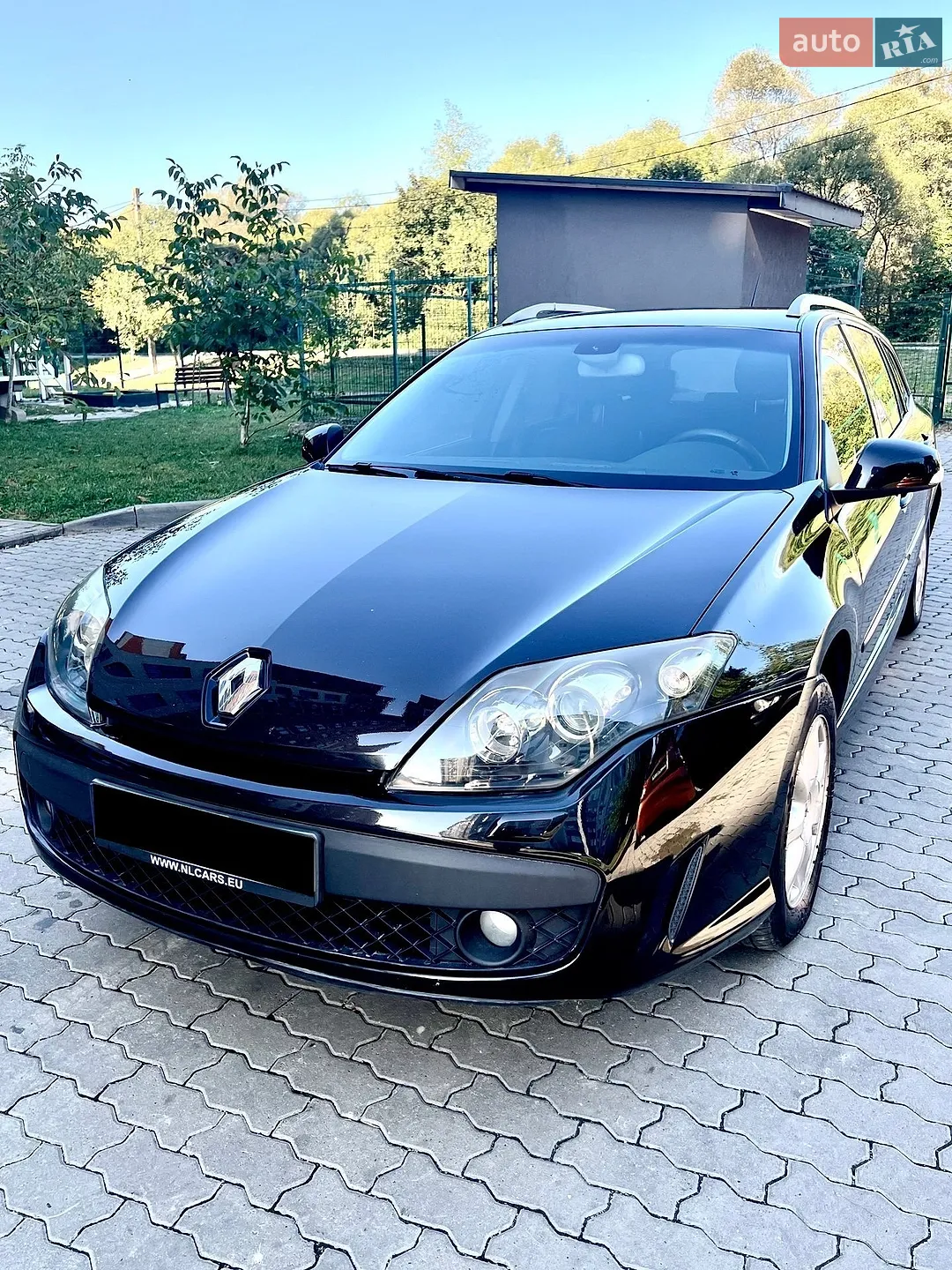 Renault Laguna, 2011