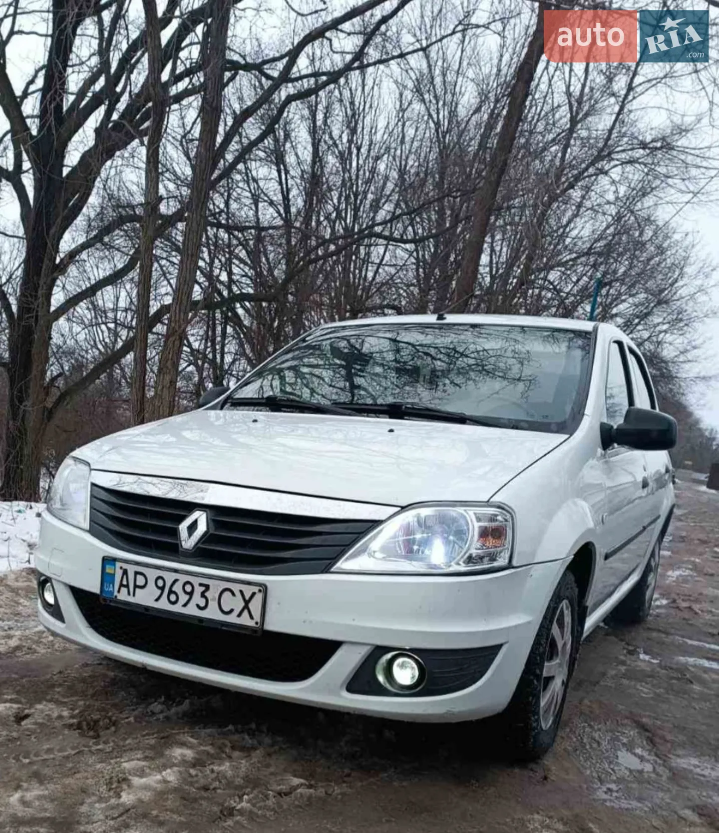 Renault Logan, 2011