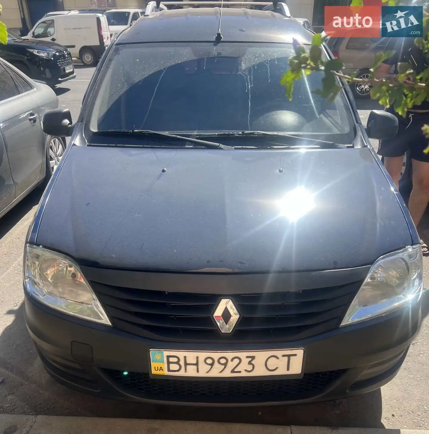 Renault Logan 2010 — 1