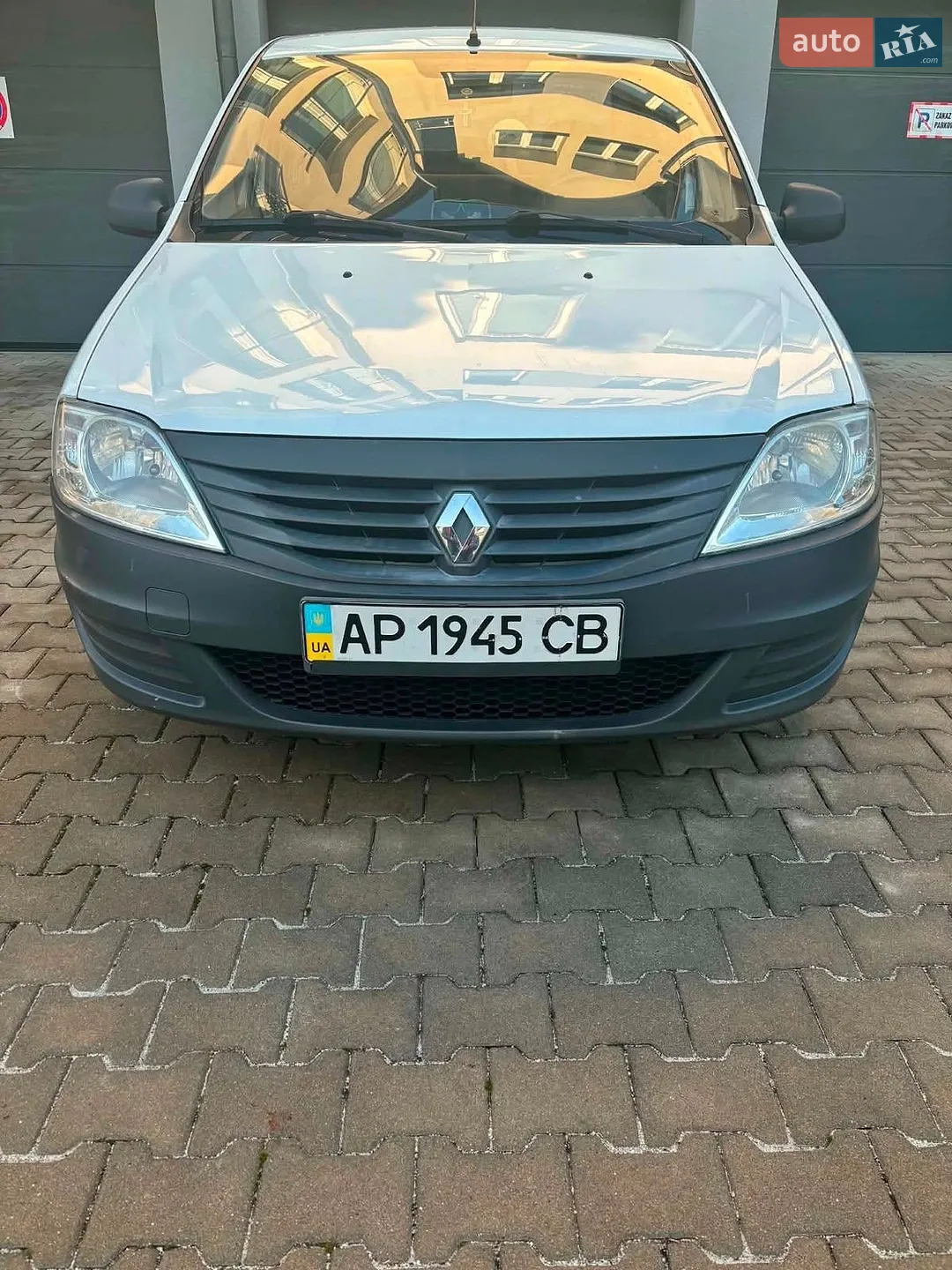 Renault Logan, 2011