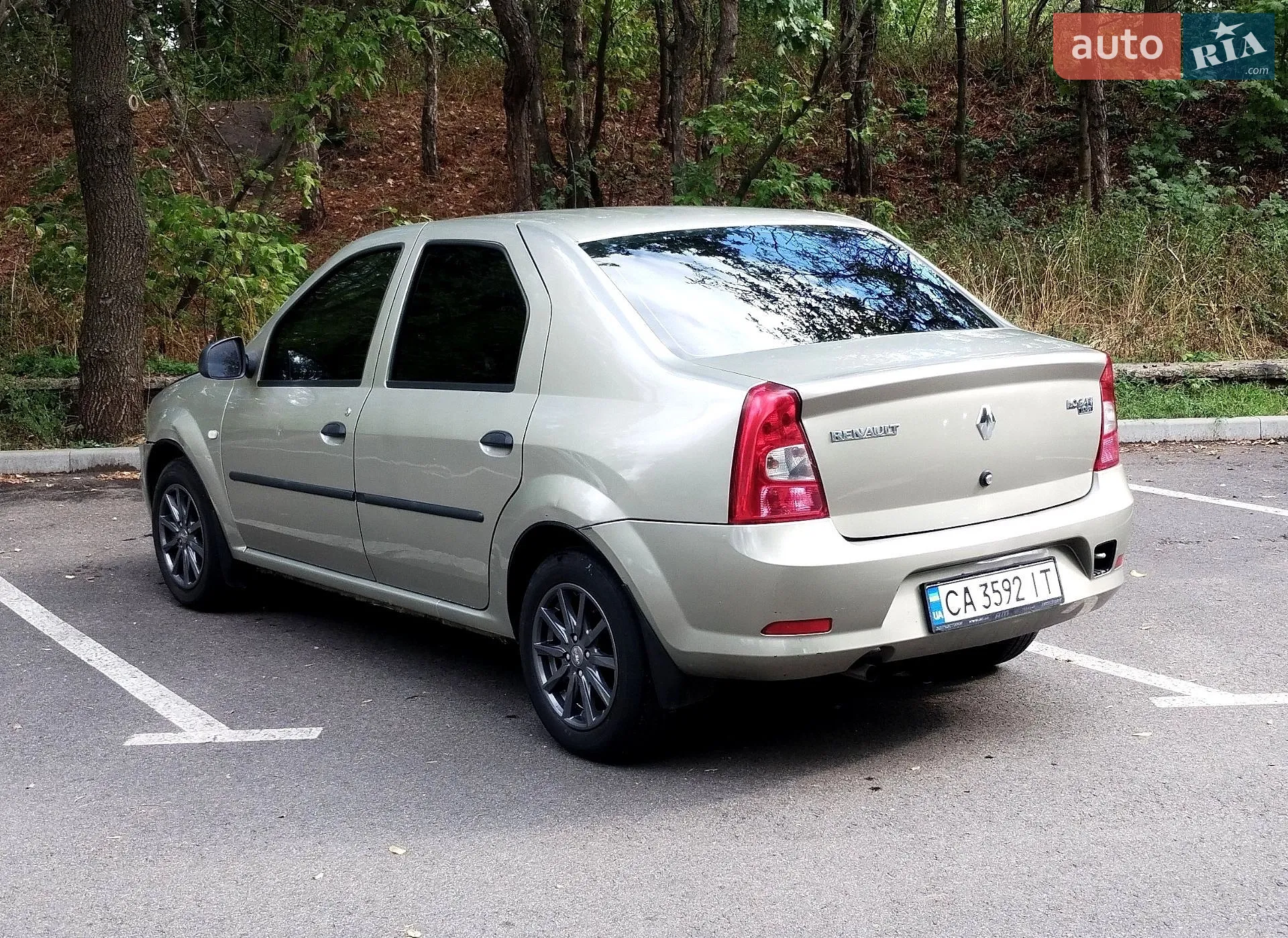 Renault Logan, 2011