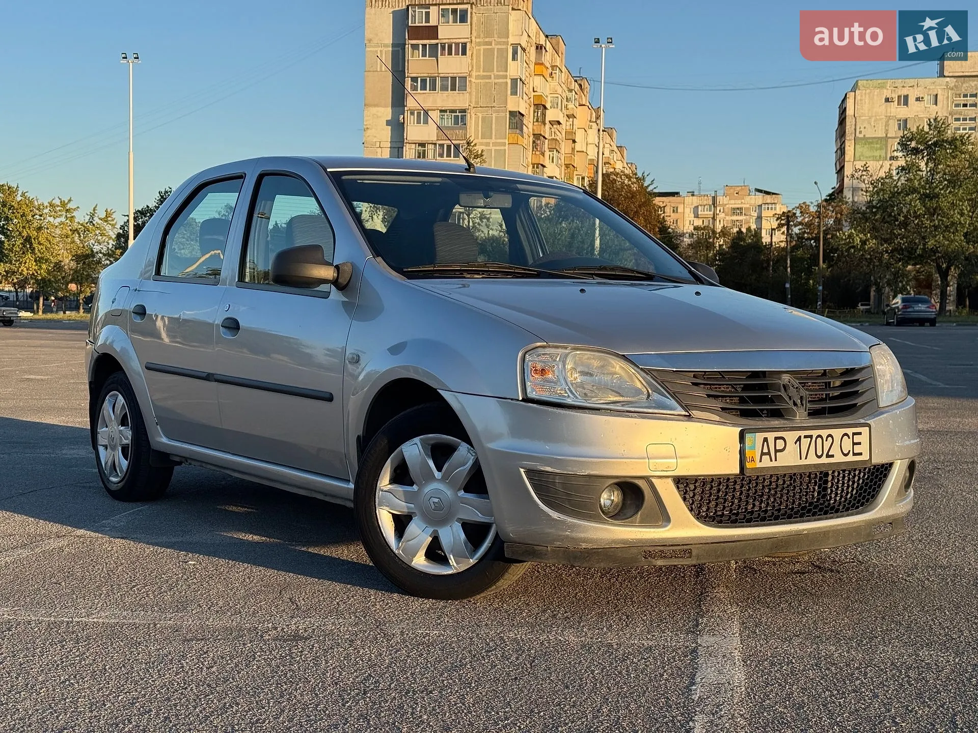 Renault Logan, 2011