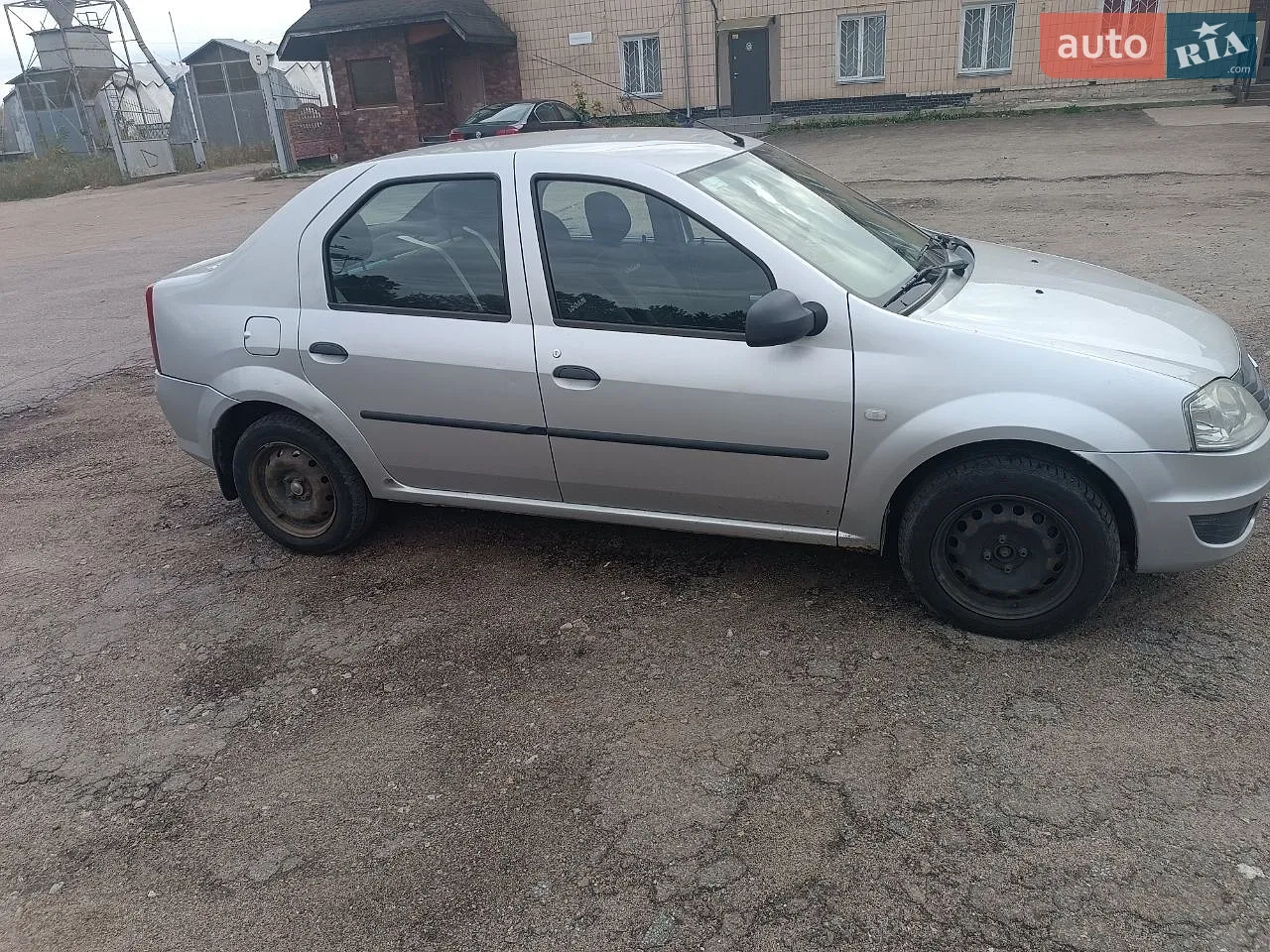 Renault Logan, 2012