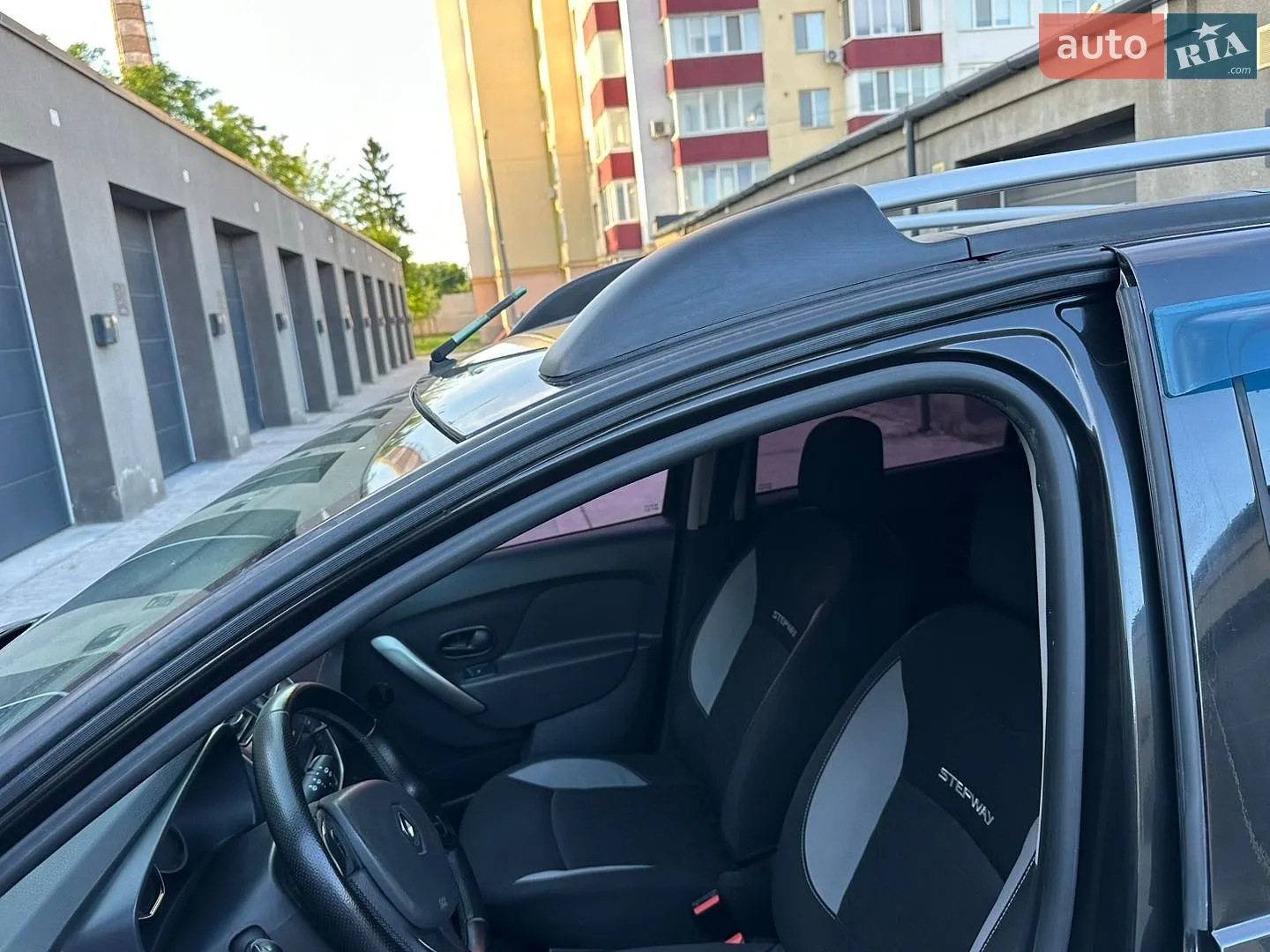 Renault Sandero StepWay, 2012