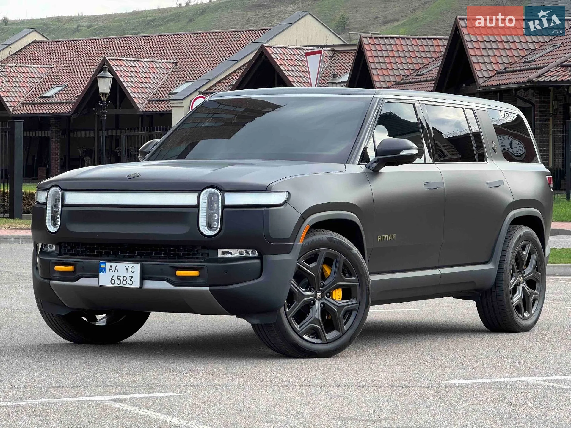 Rivian R1S, 2023