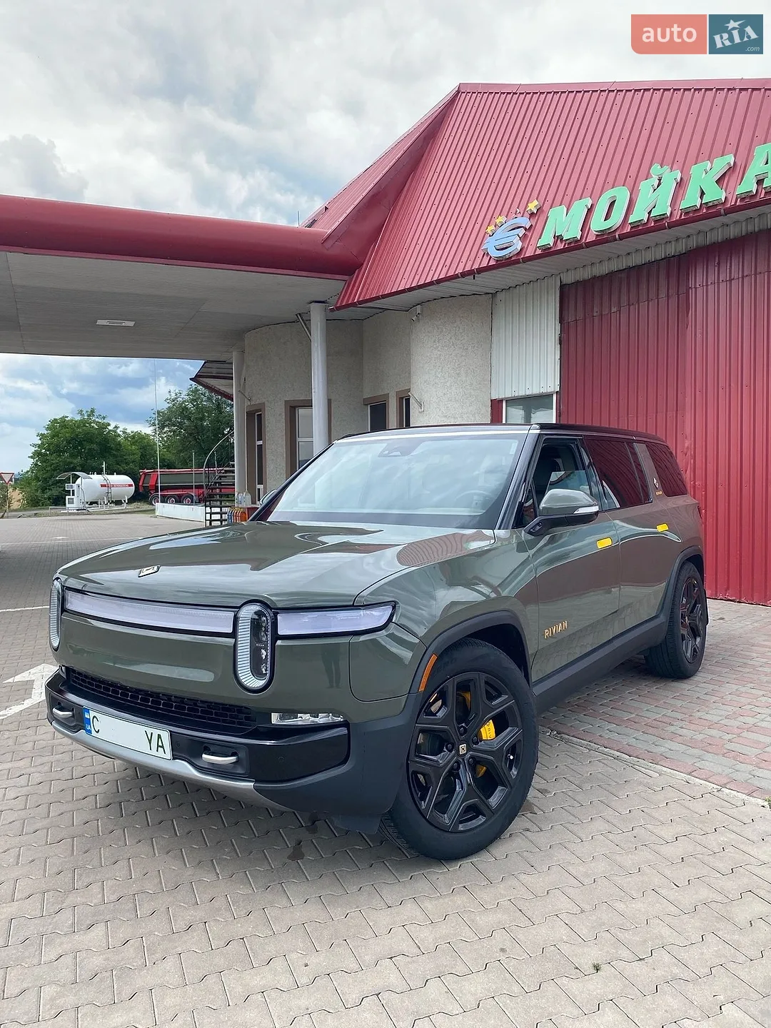 Rivian R1S, 2023
