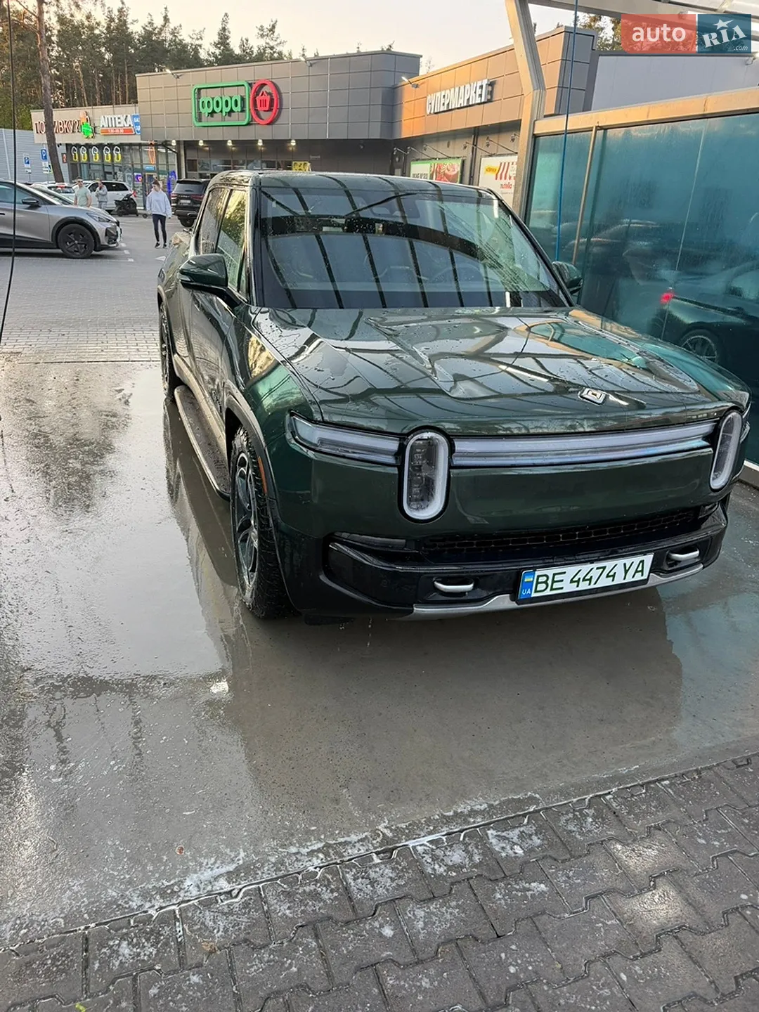 Rivian R1T, 2024