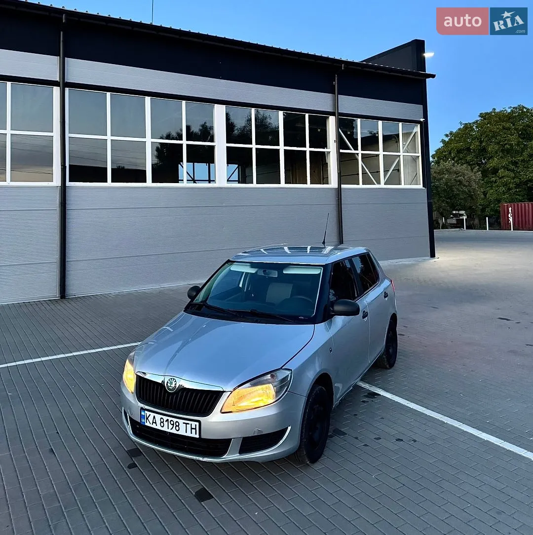 Skoda Fabia 2012 — 1