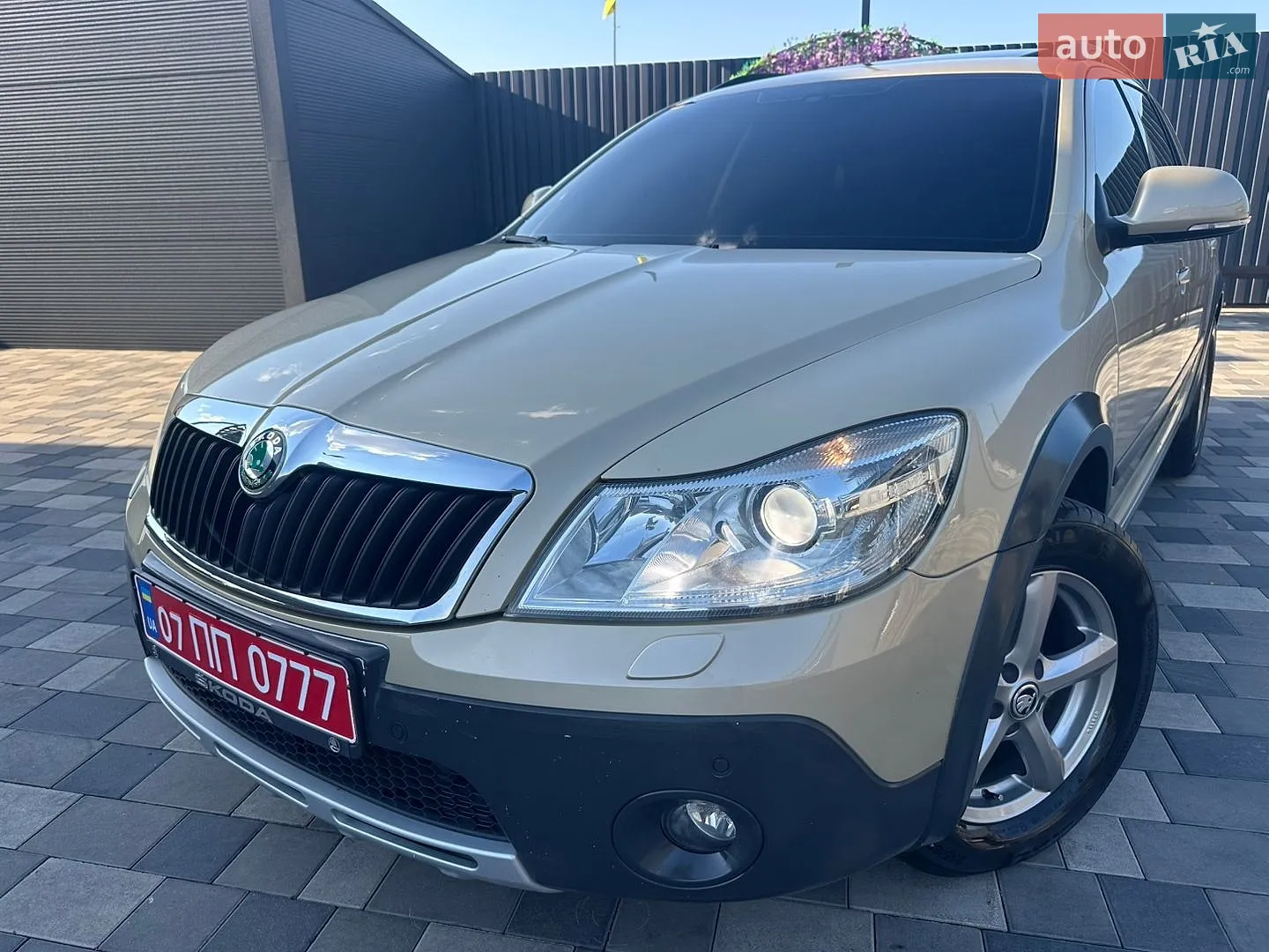 Skoda Octavia Scout, 2012