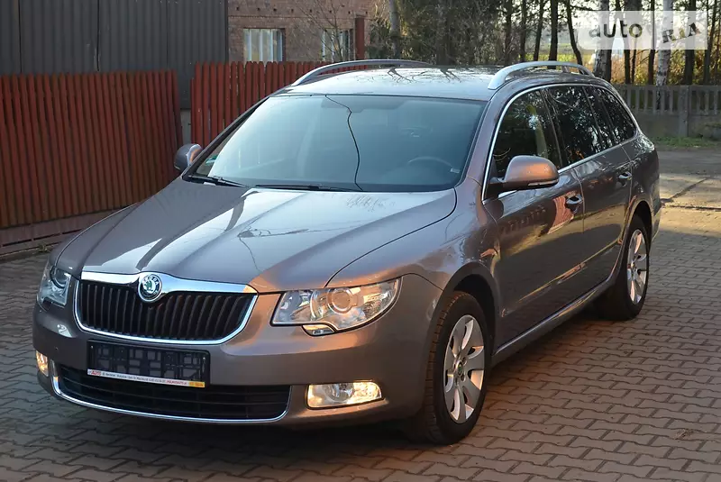 Skoda Superb, 2011
