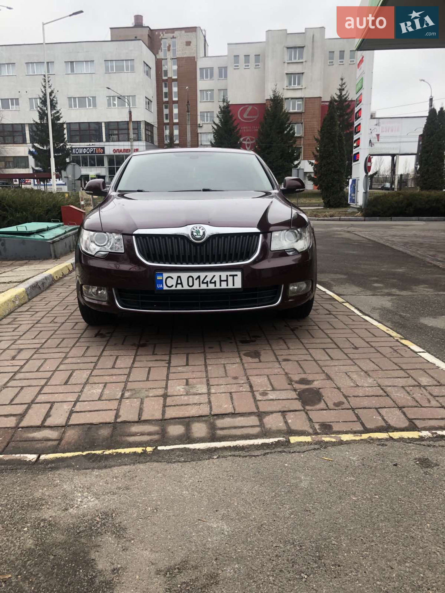 Skoda Superb, 2011
