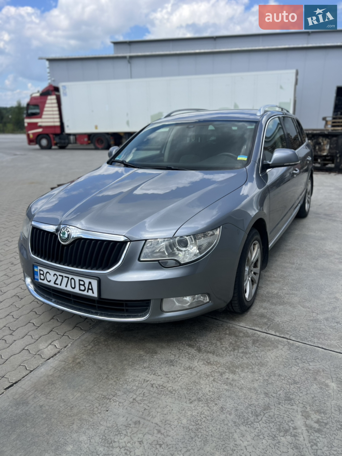 Skoda Superb, 2011