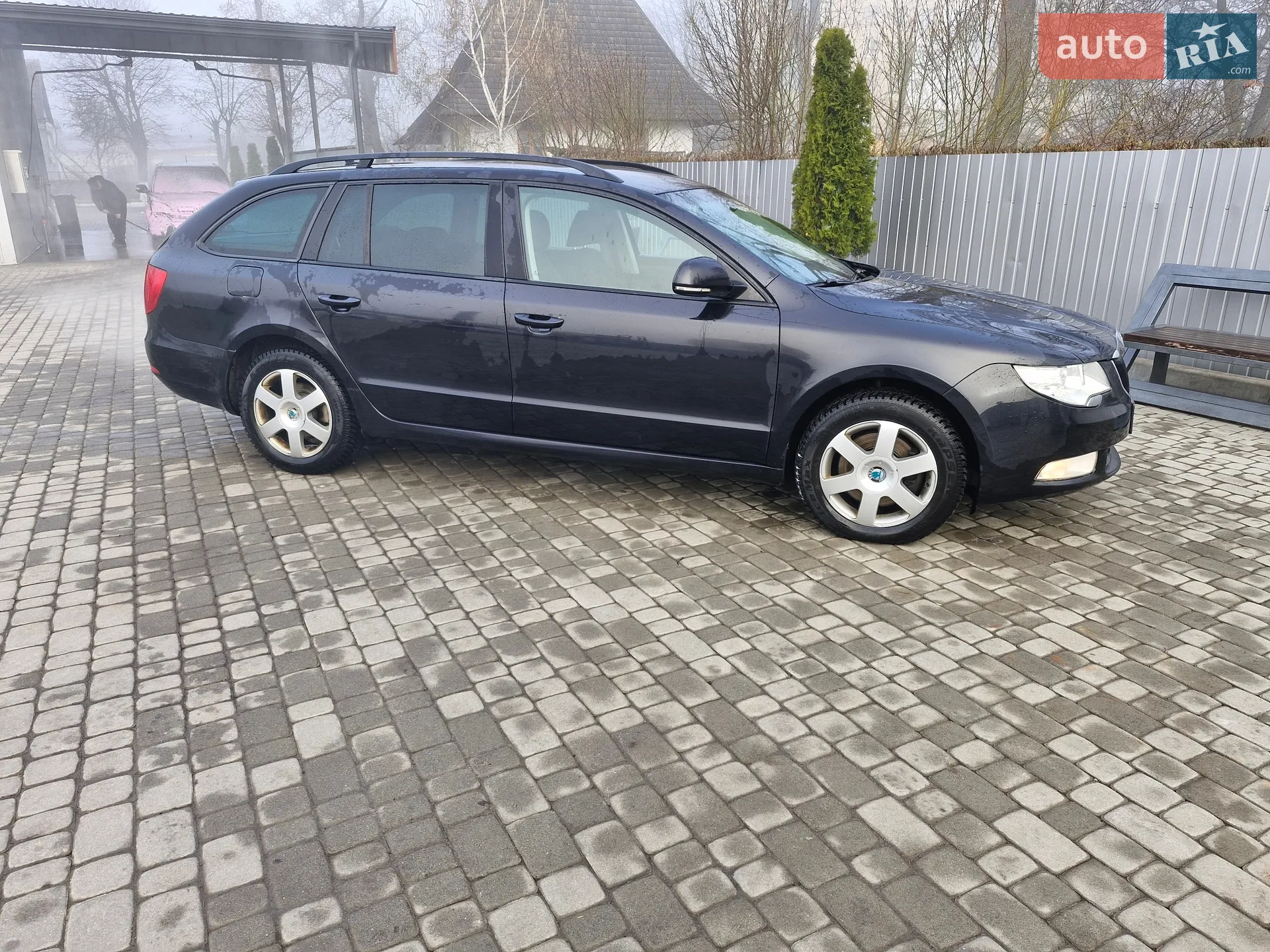 Skoda Superb 2011 — 1