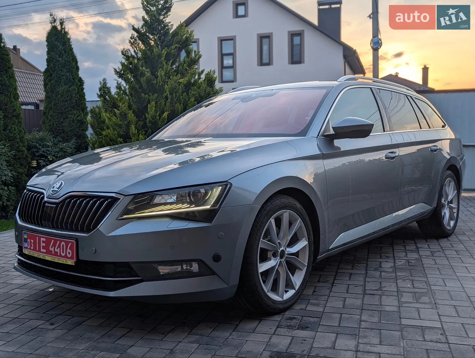 Skoda Superb 2018 — 1