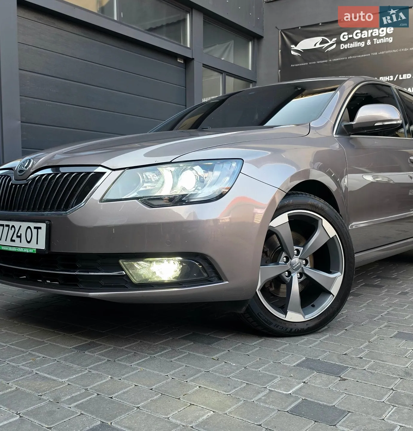 Skoda Superb, 2013