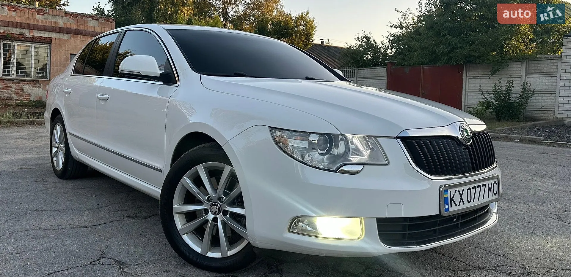 Skoda Superb, 2011