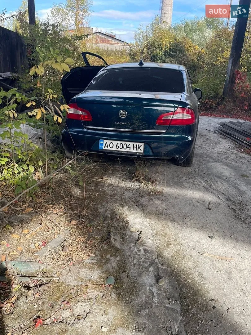 Skoda Superb, 2011