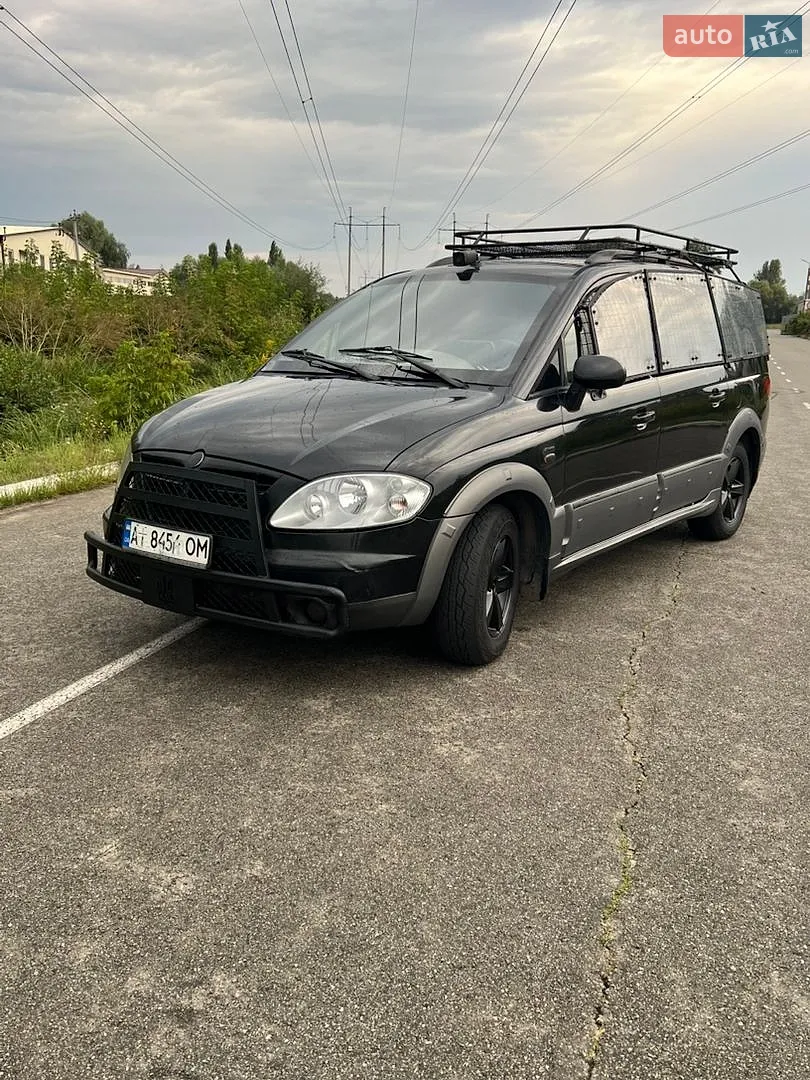 SsangYong Rodius, 2005