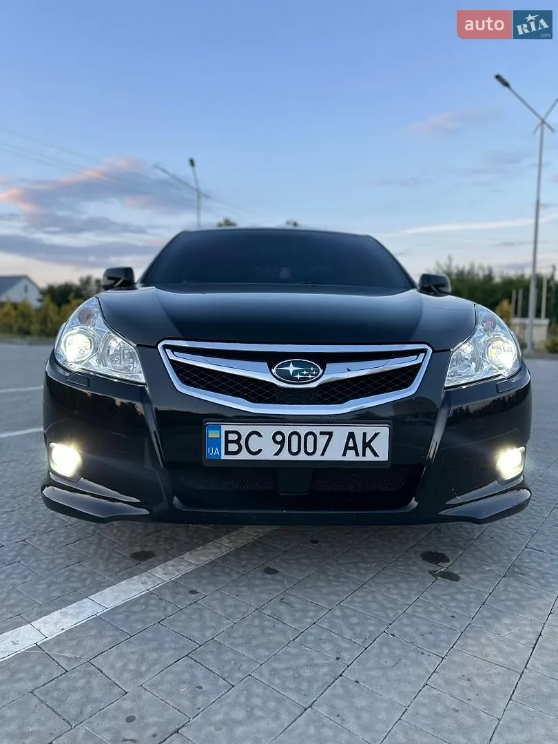 Subaru Legacy, 2011