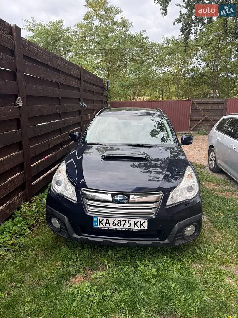 Subaru Legacy 2013 — 1