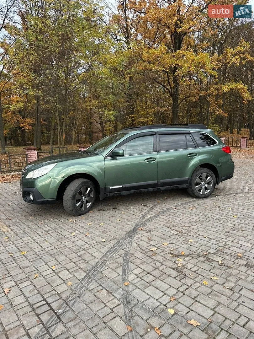 Subaru Outback, 2012