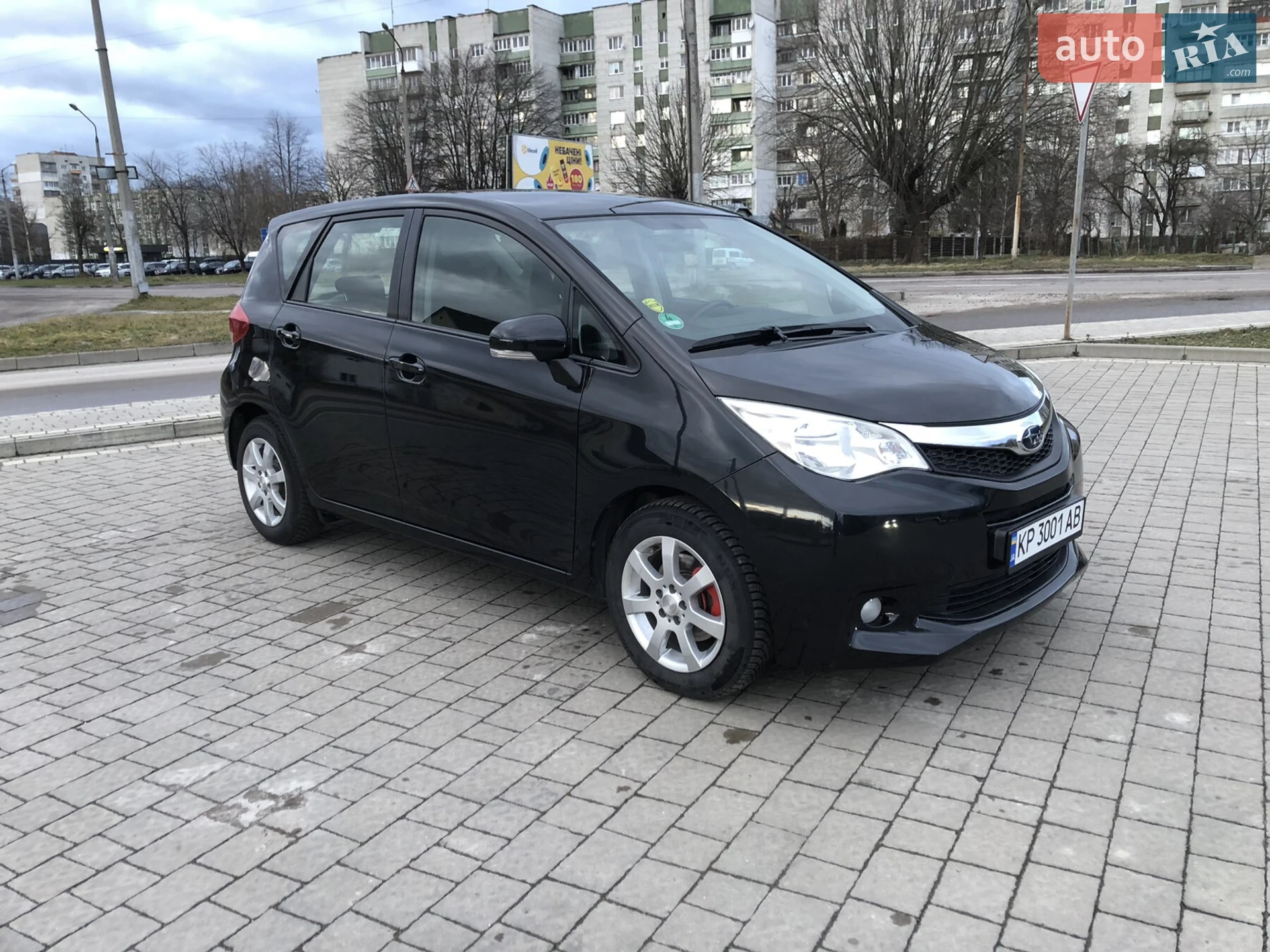 Subaru Trezia, 2013