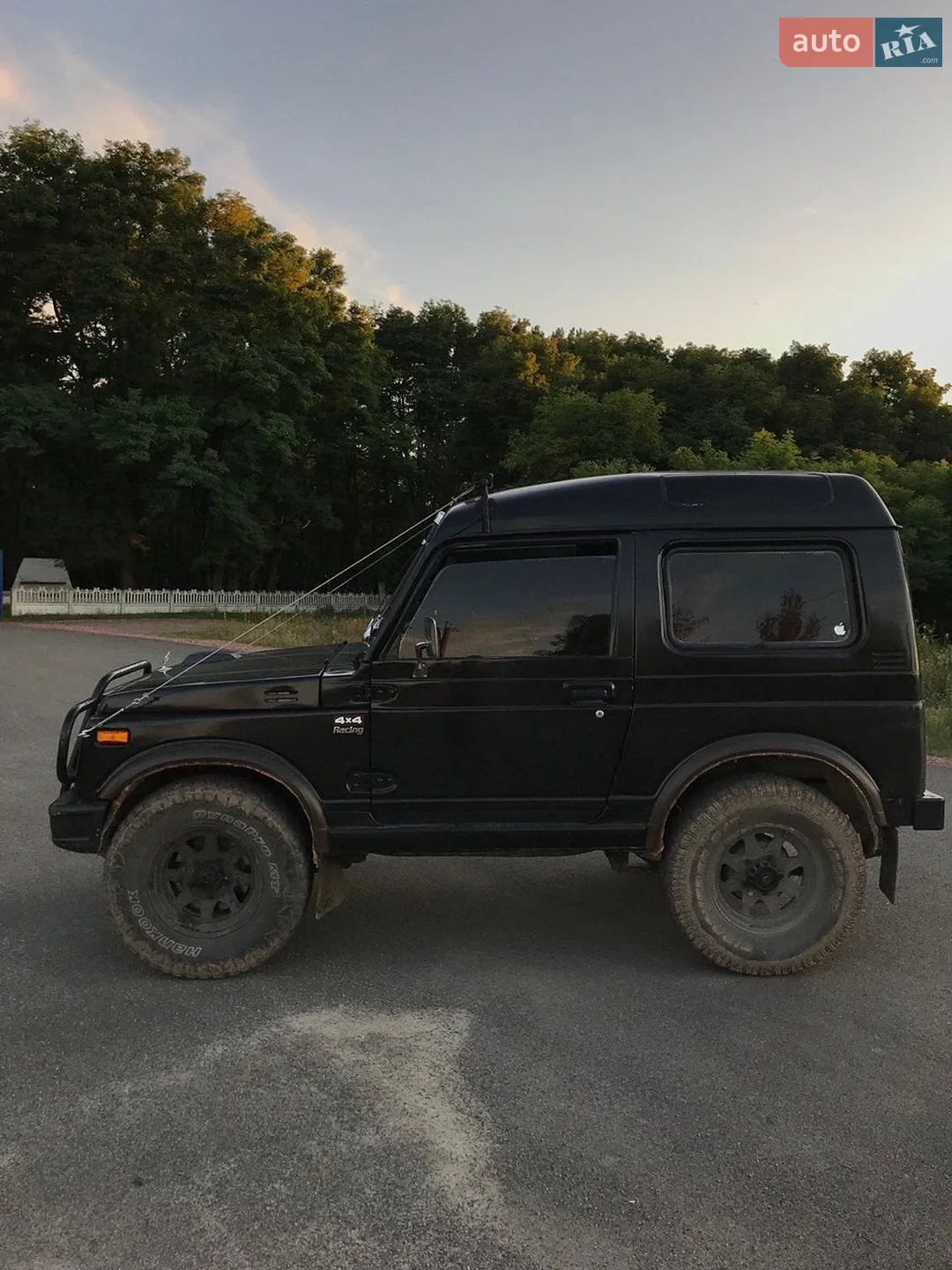 Suzuki Samurai 1984 — 1