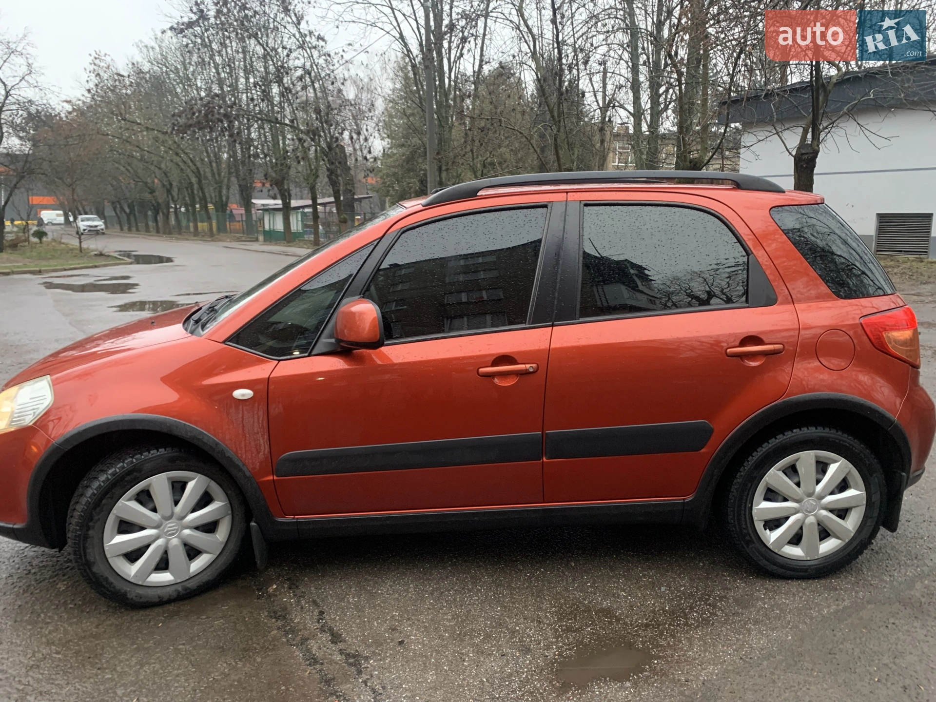 Suzuki SX4, 2011