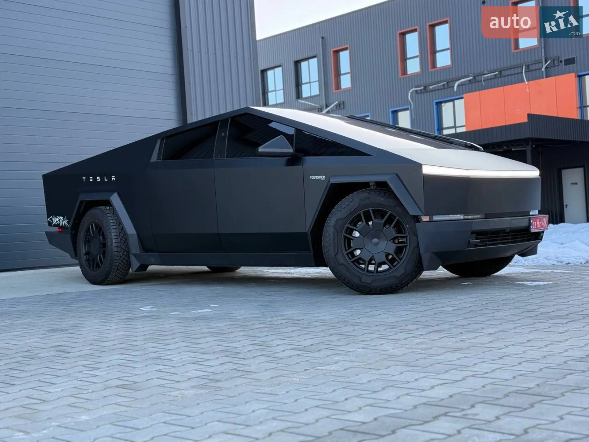 Tesla Cybertruck, 2024