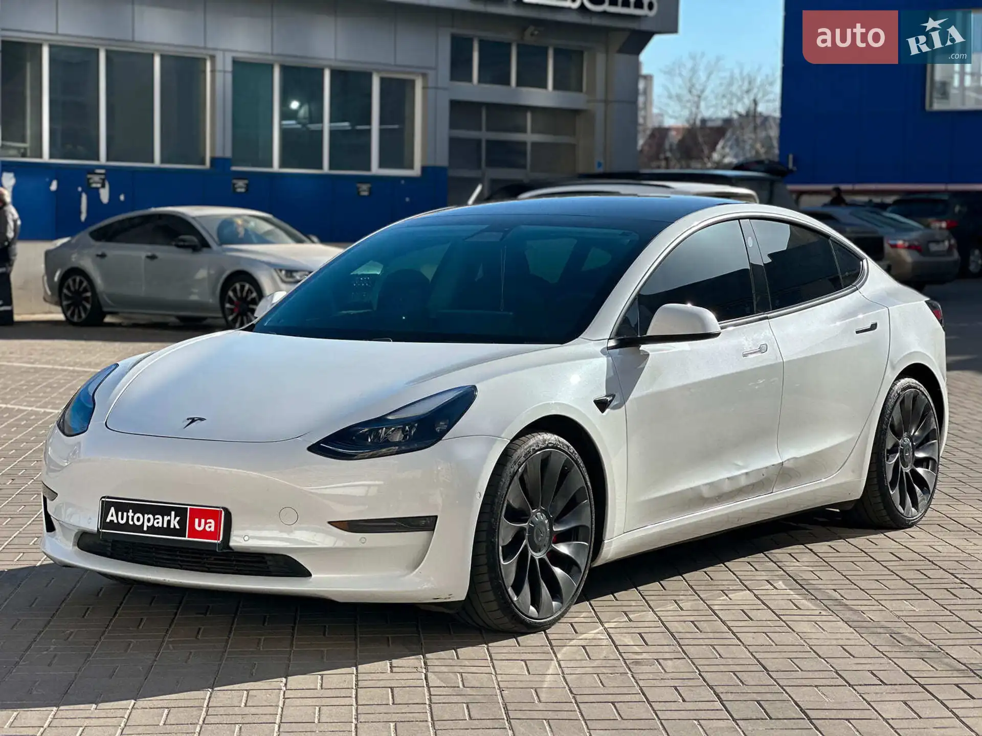 Tesla Model 3, 2021