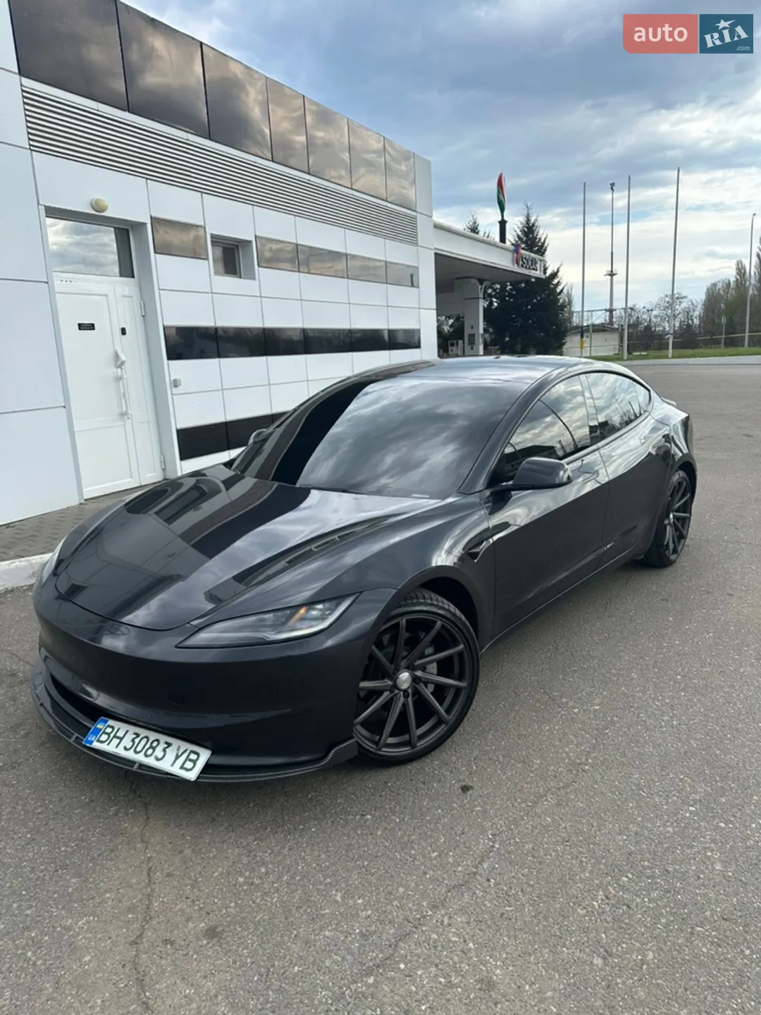 Tesla Model 3, 2024