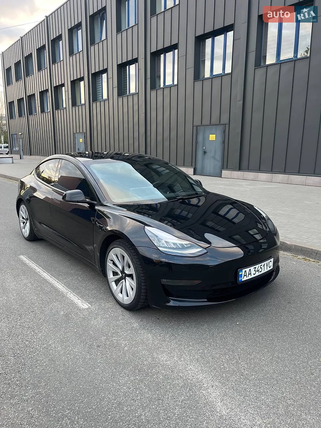 Tesla Model 3 2020 — 1