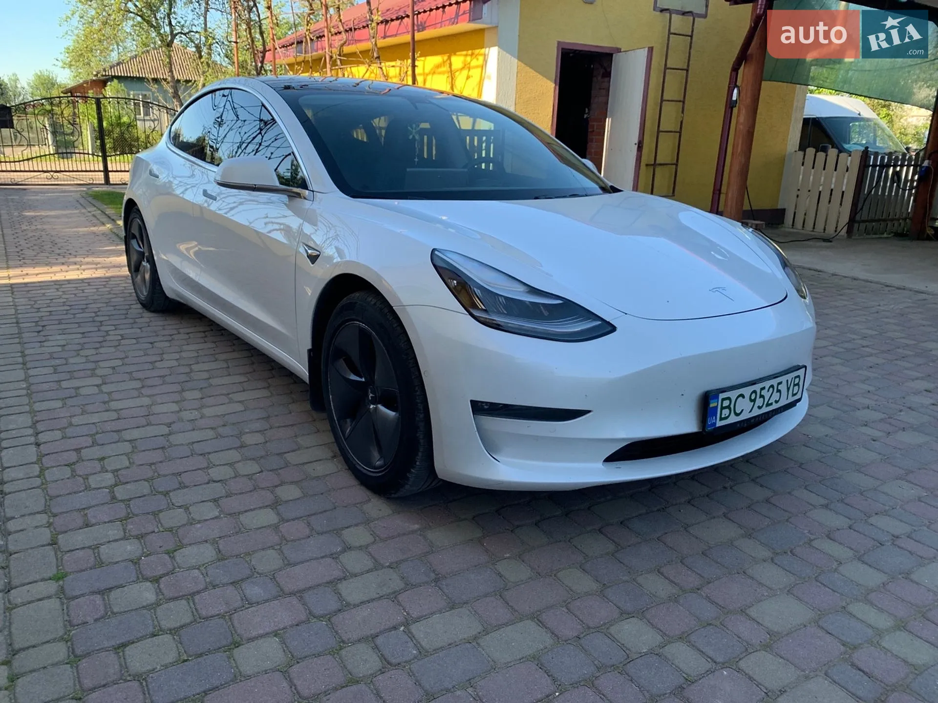 Tesla Model 3, 2019