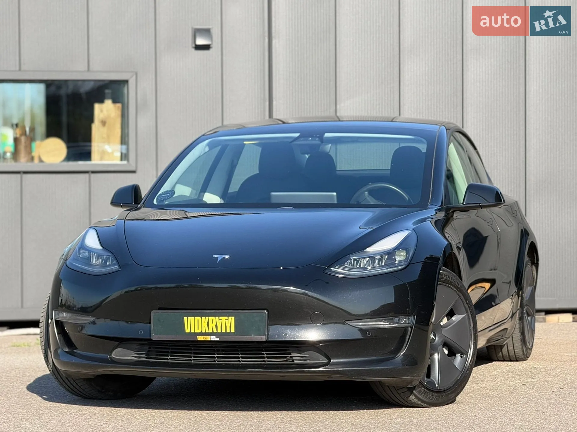 Tesla Model 3, 2021