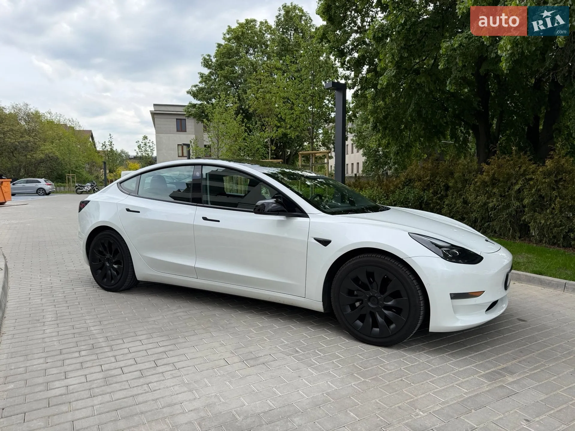Tesla Model 3, 2020