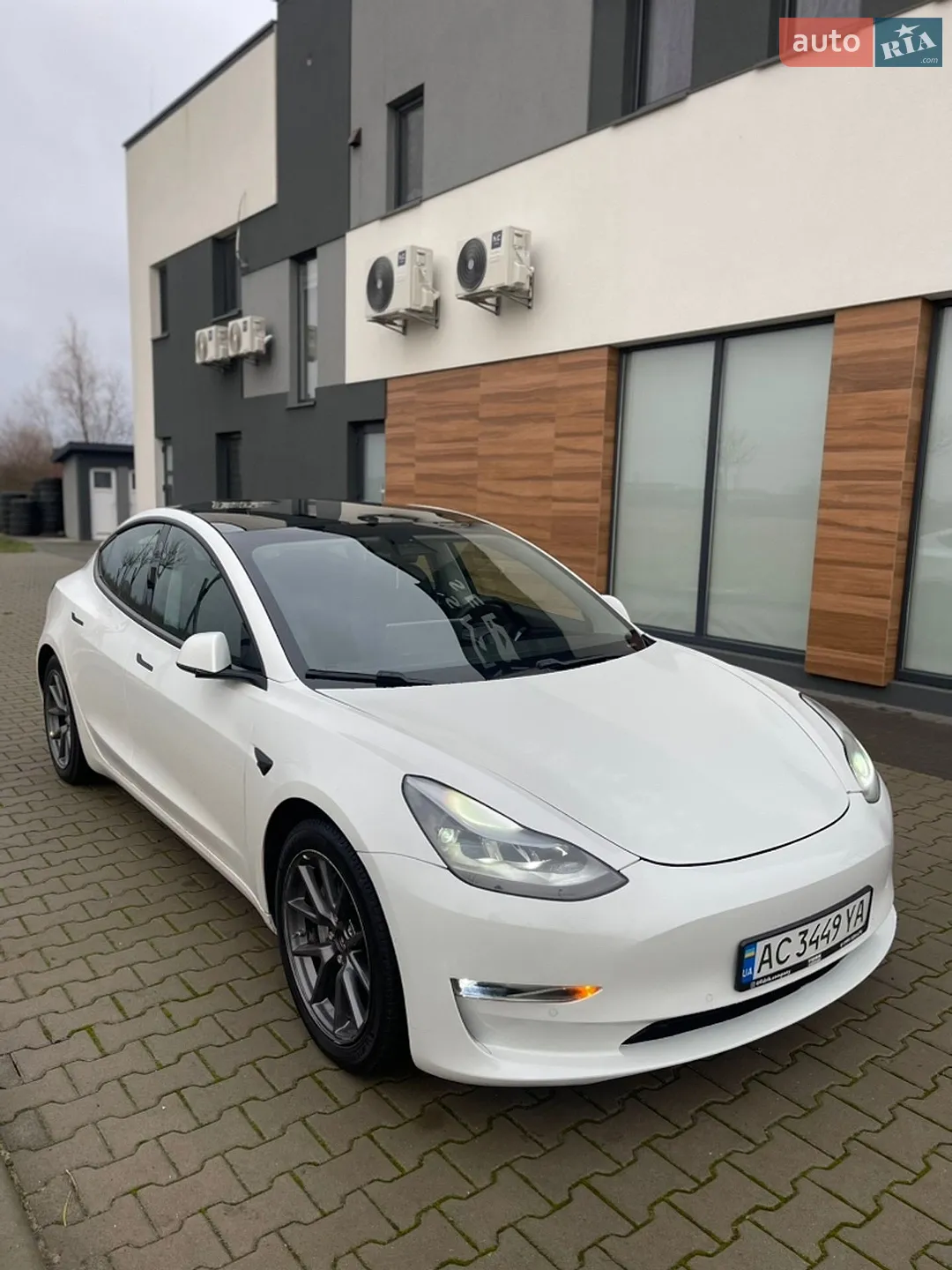 Tesla Model 3, 2021