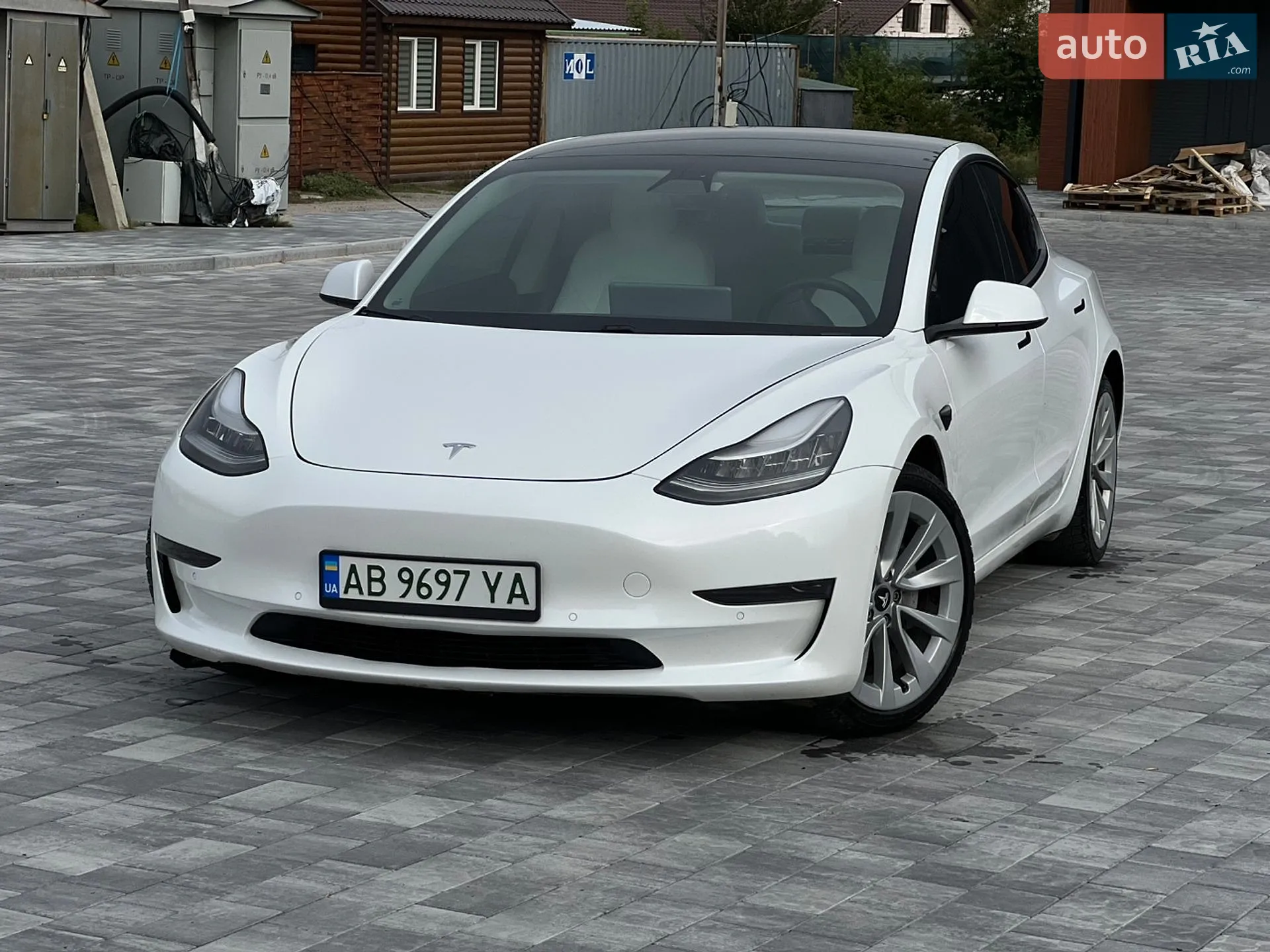 Tesla Model 3, 2020
