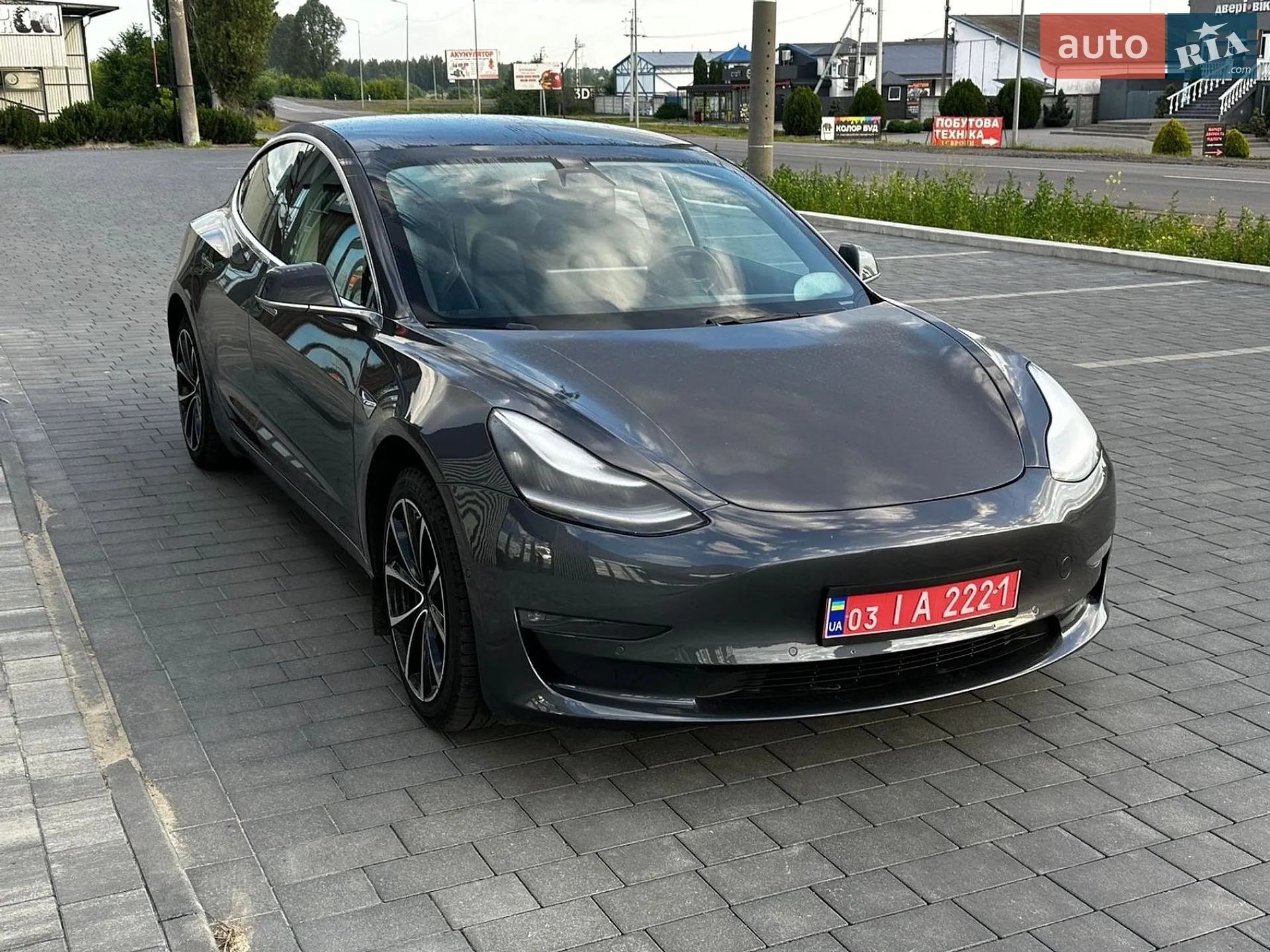 Tesla Model 3, 2019