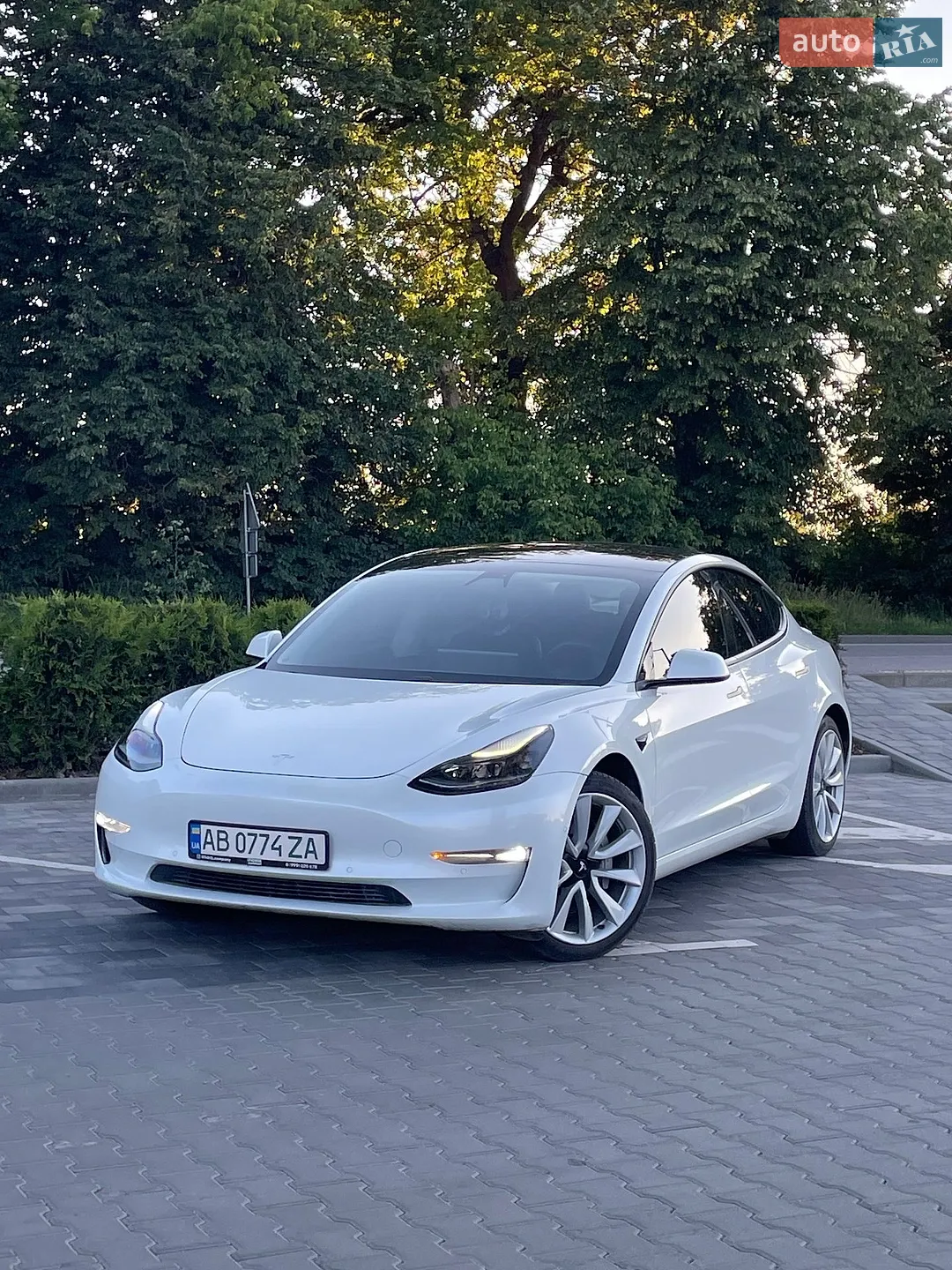 Tesla Model 3, 2021