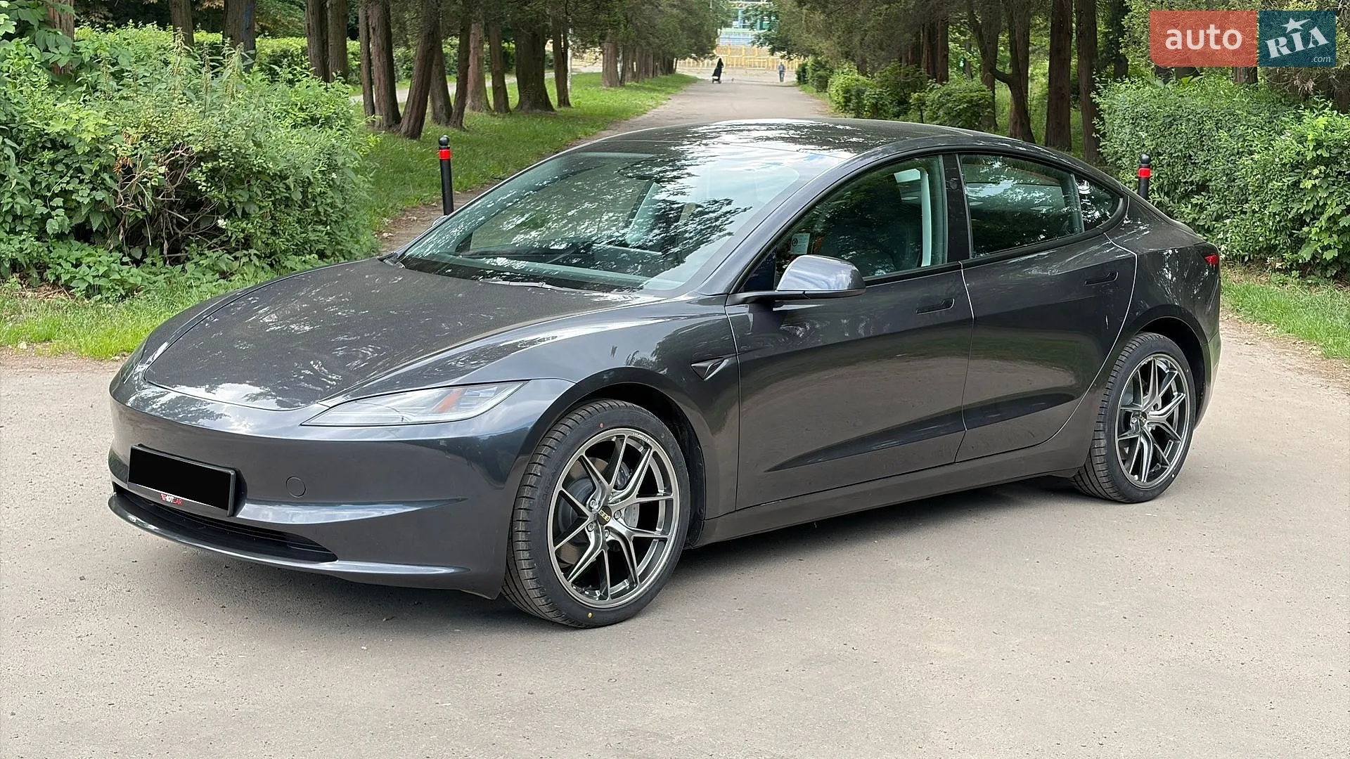 Tesla Model 3, 2025