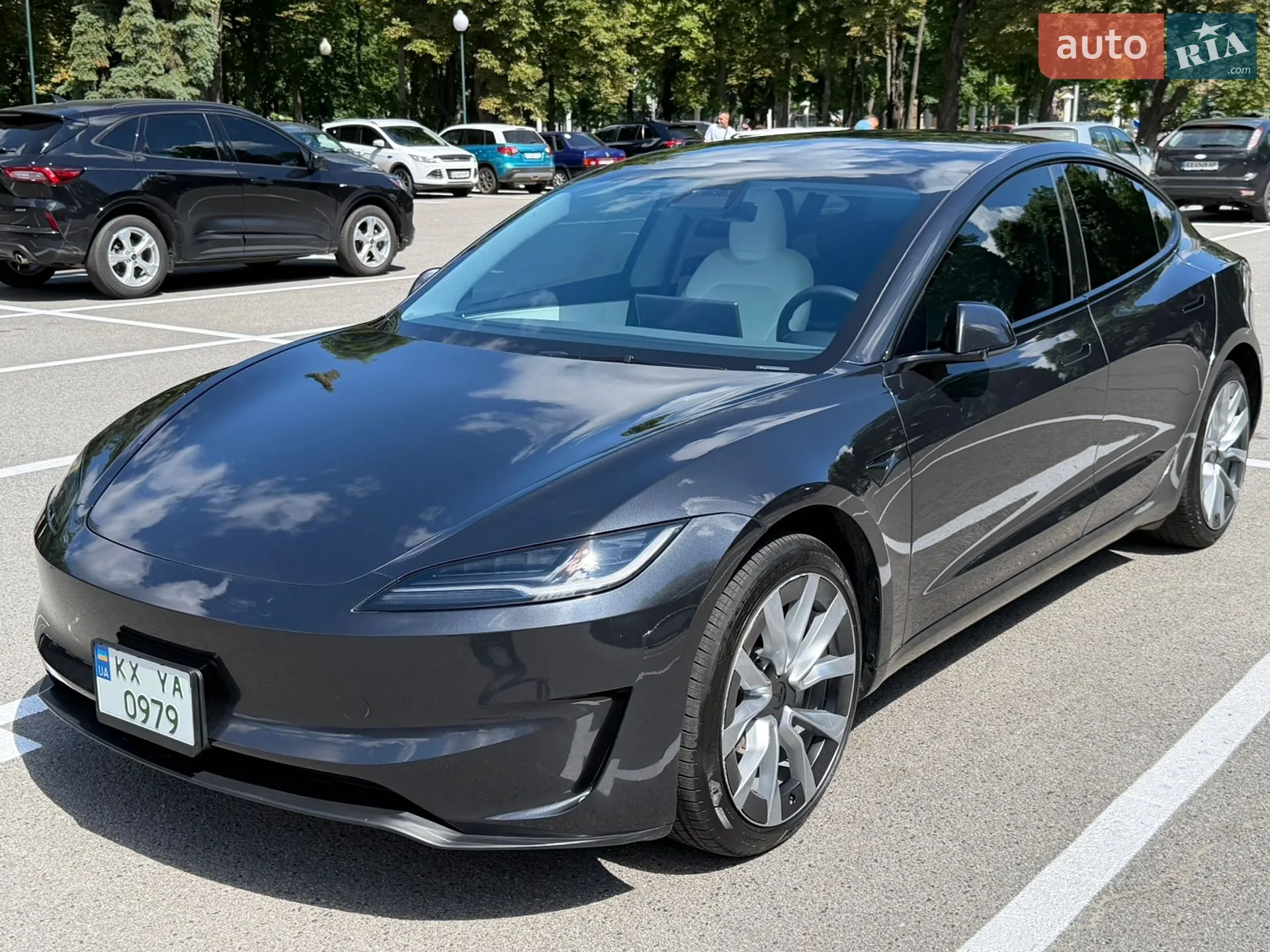 Tesla Model 3, 2025