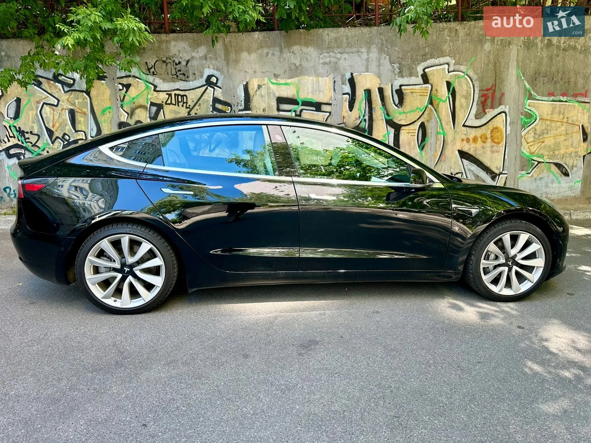Tesla Model 3, 2019