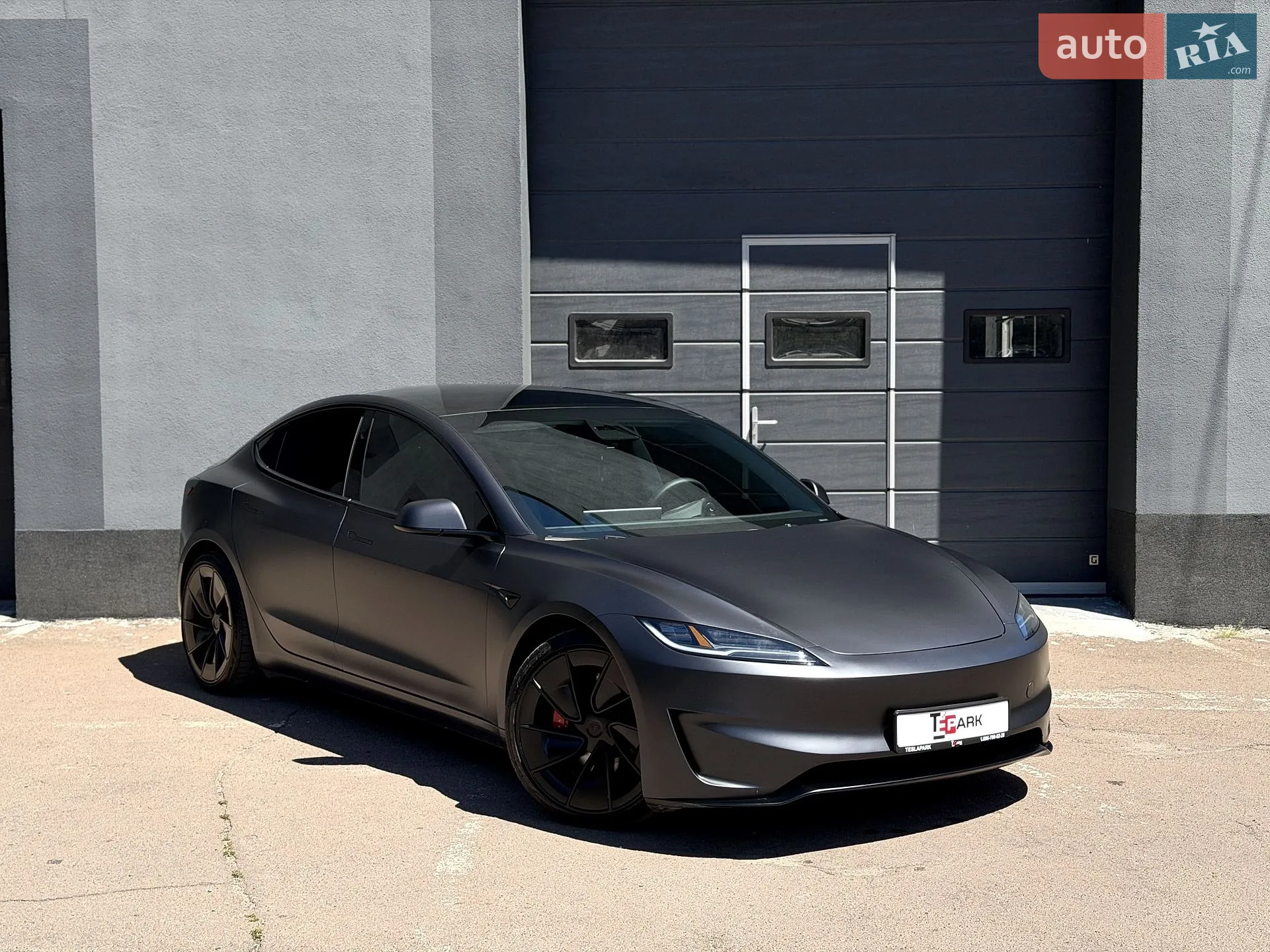 Tesla Model 3, 2024