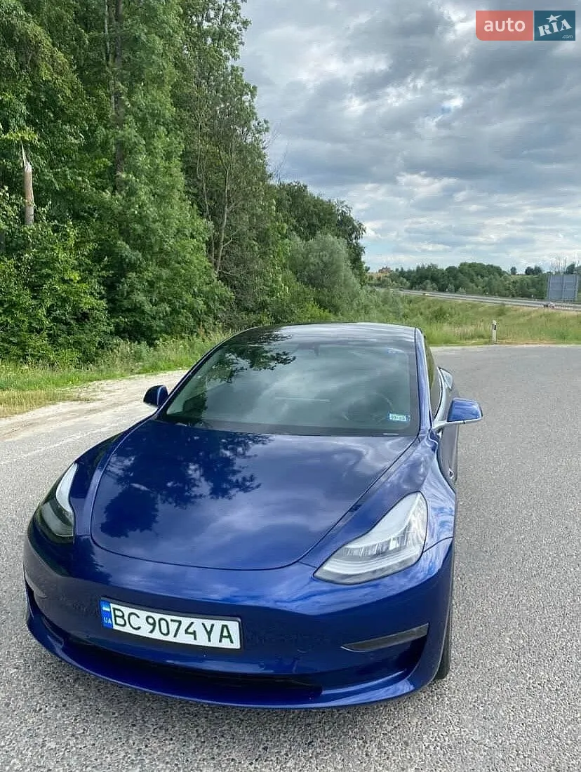 Tesla Model 3, 2020