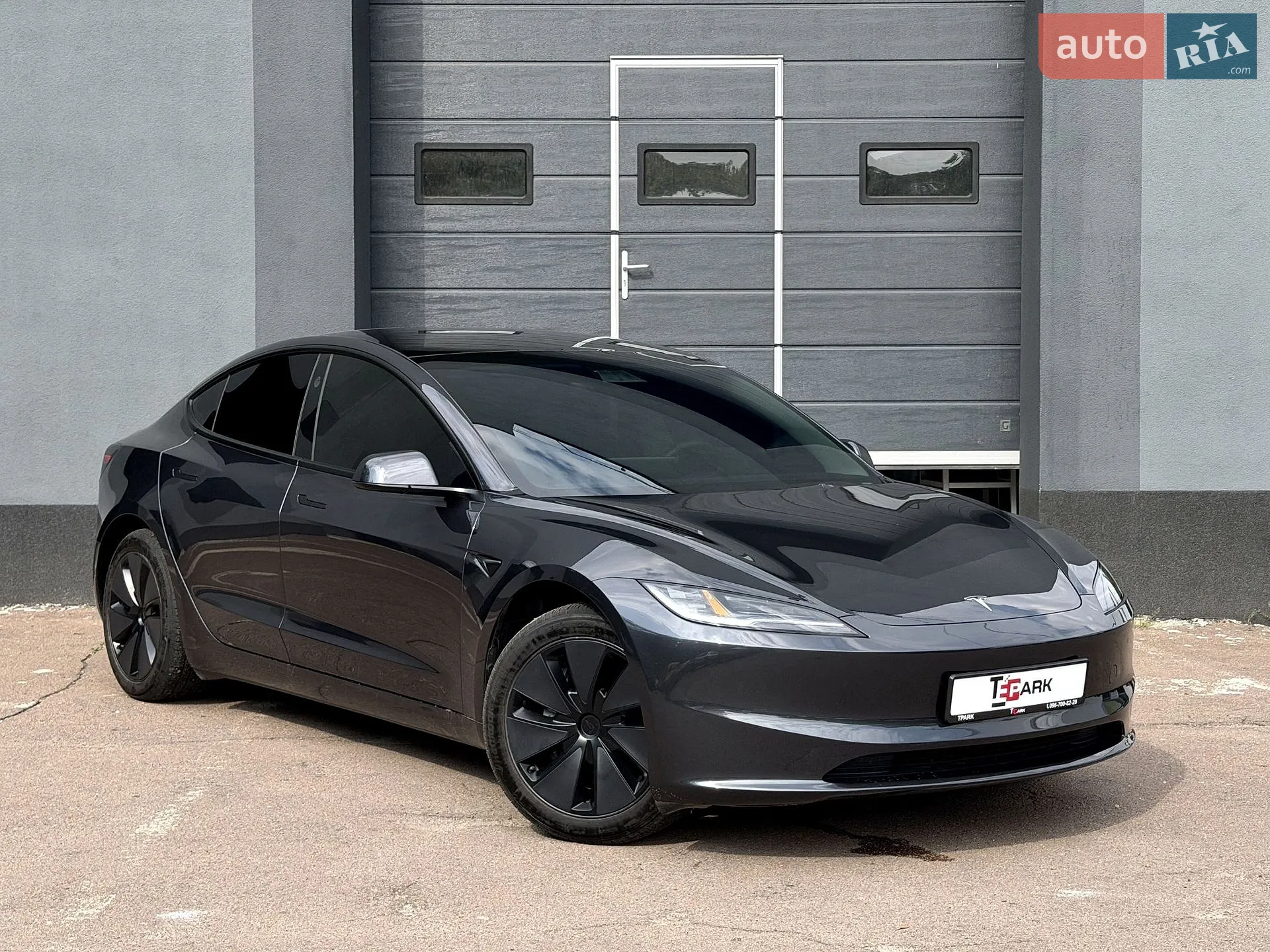 Tesla Model 3, 2024