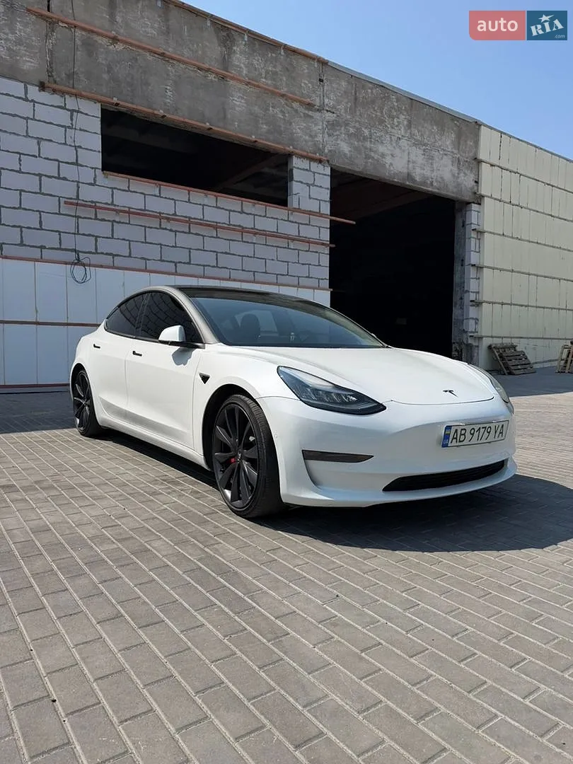 Tesla Model 3, 2020