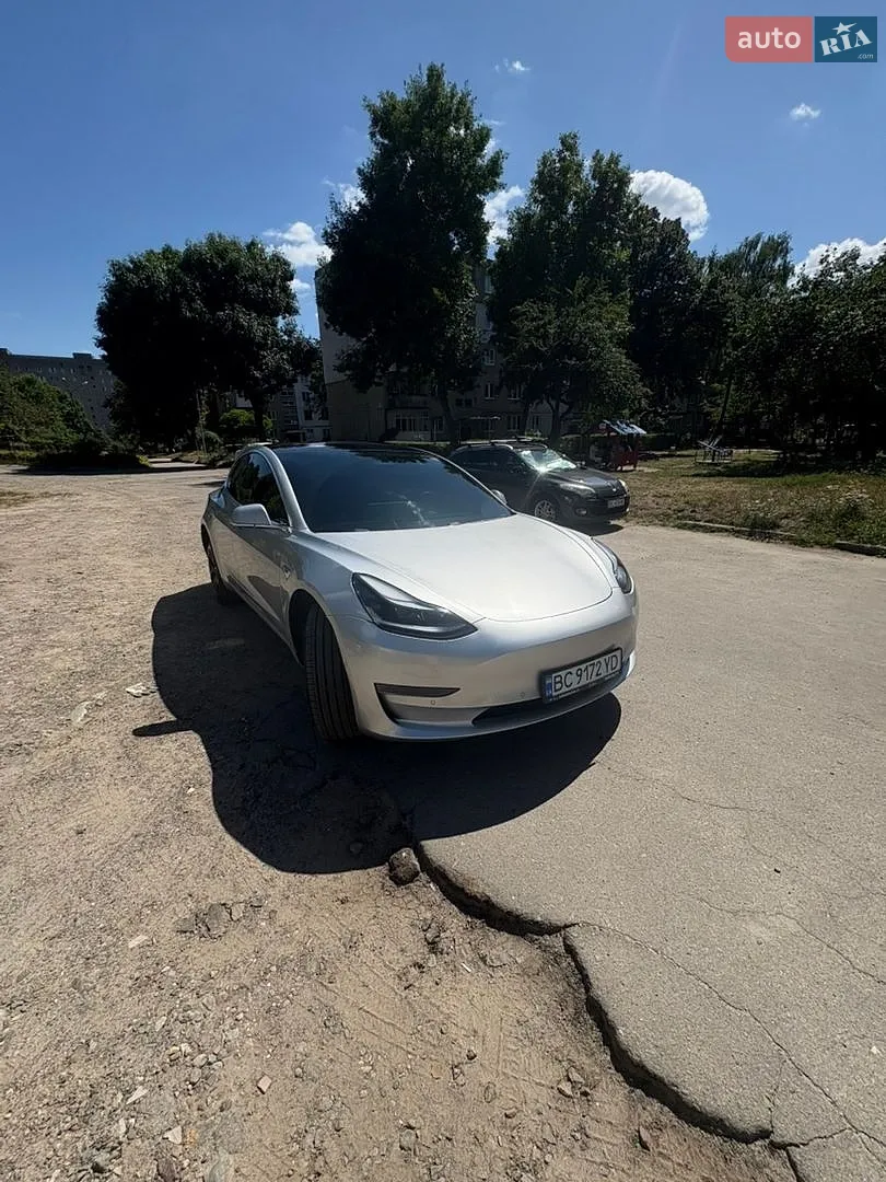 Tesla Model 3, 2018