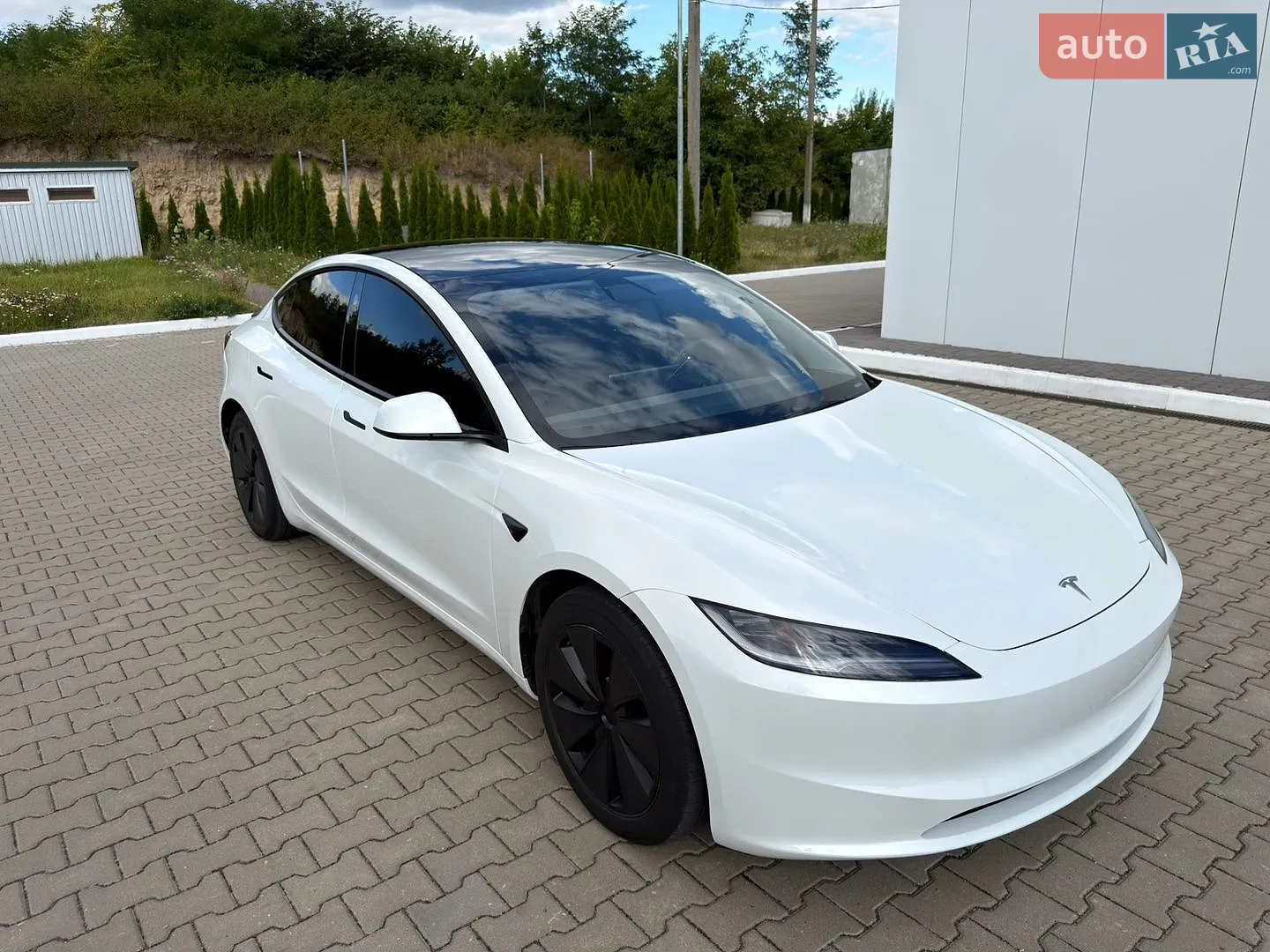 Tesla Model 3, 2024