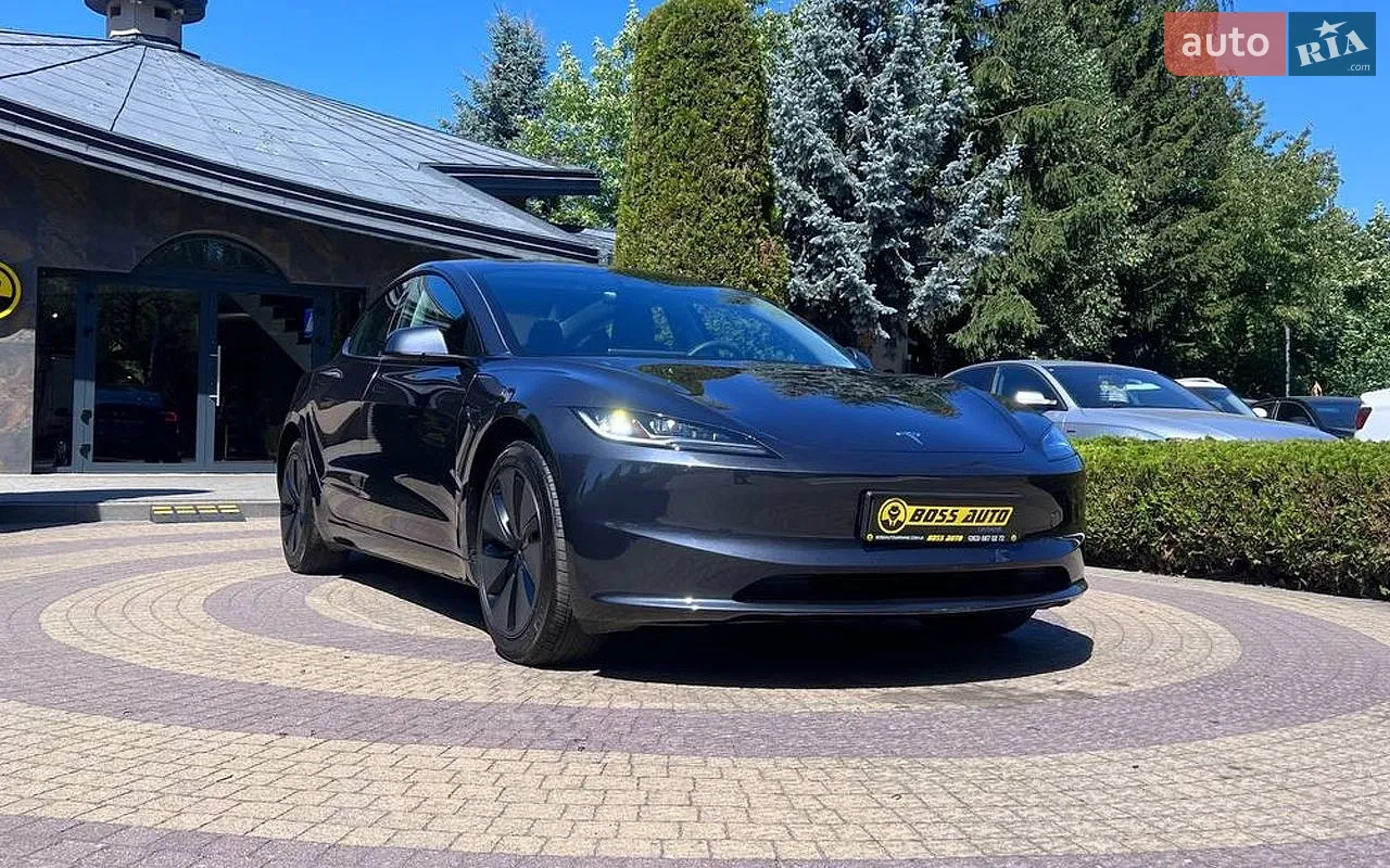 Tesla Model 3, 2025